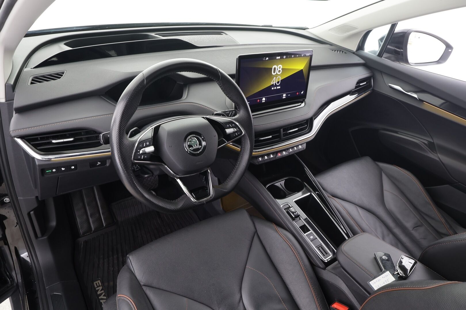 SKODA ENYAQ 2022 80x 4x4 iV Convenience Plus * ACC / ILP / HUD / Koukku / Panorama / 360° / Muistipenkit / Crystal Light Matrix-LED * - Merkkihuollettu / Kahdet Renkaat