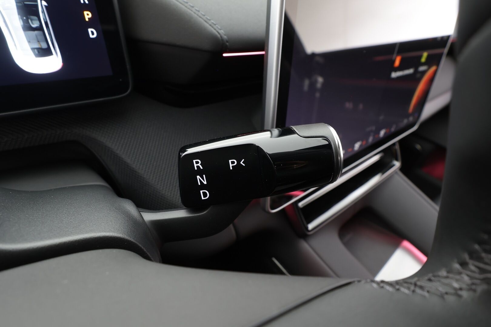 Polestar 4 2024 Long Range Dual Motor 100kwh * ACC / HUD / H&K / Lasikatto / Ilmastoidut nahat / 360° / ILP / Pixel LED / Hieronta / Keyless * - 1.Om Suomi-auto / Kahdet renkaat aluvanteilla / Merkkihuollettu - HULLUT AVAJAISHULINAT KORKOTARJOUS 3,29 %