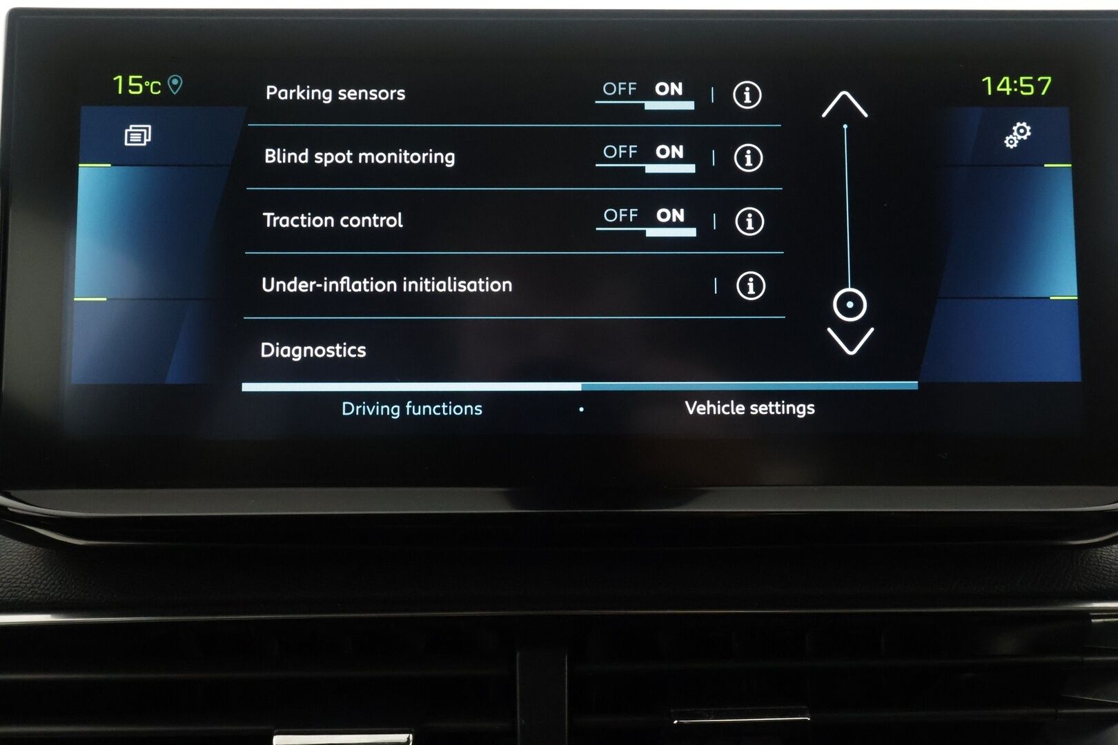 Peugeot 3008 2021 GT Hybrid4 300 EAT8-automaatti - | ACC | Koukku | Focal | Muistipenkki hieronnalla | Nahka-alcantara | Keyless | LED | P.kamera | Apple & Android | Lane Assist | BSM | 2x renkaat aluin | 