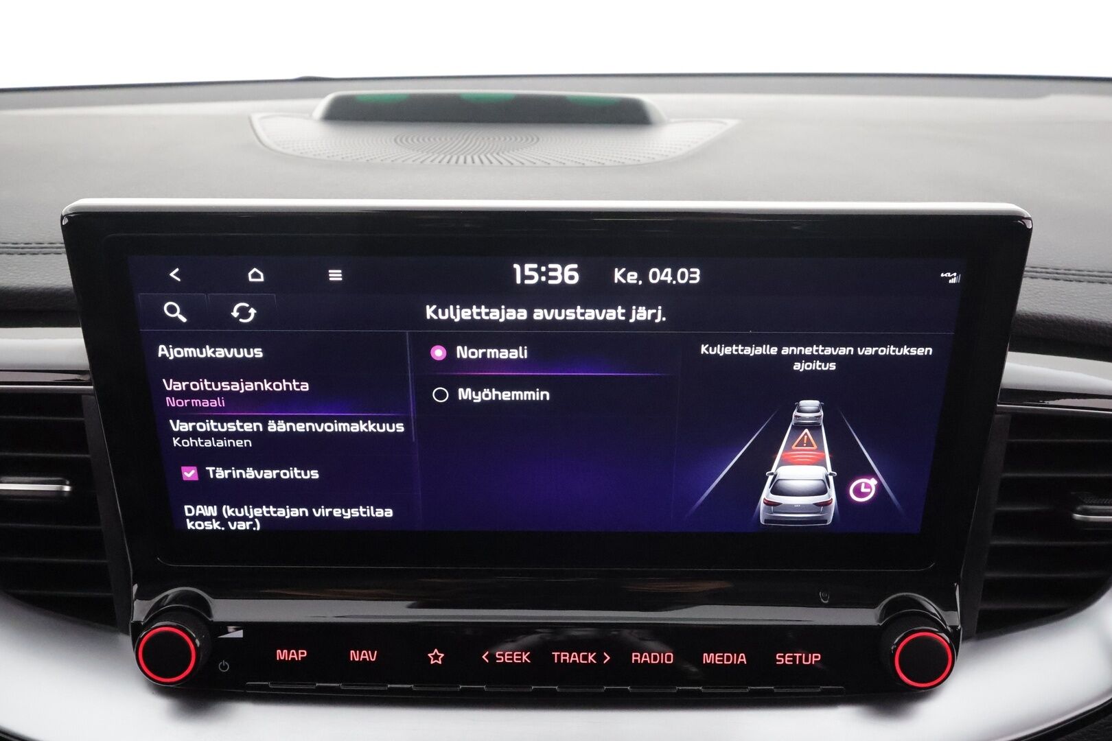 Kia Ceed 2022 1,6 GDI Plug-In Hybrid Business Premium SW DCT * ACC / P.kamera / Muistipenkki / Navi / Ilmastoidut nahat / Panorama * - Keyless / Kahdet renkaat aluvanteilla / Merkkihuollettu