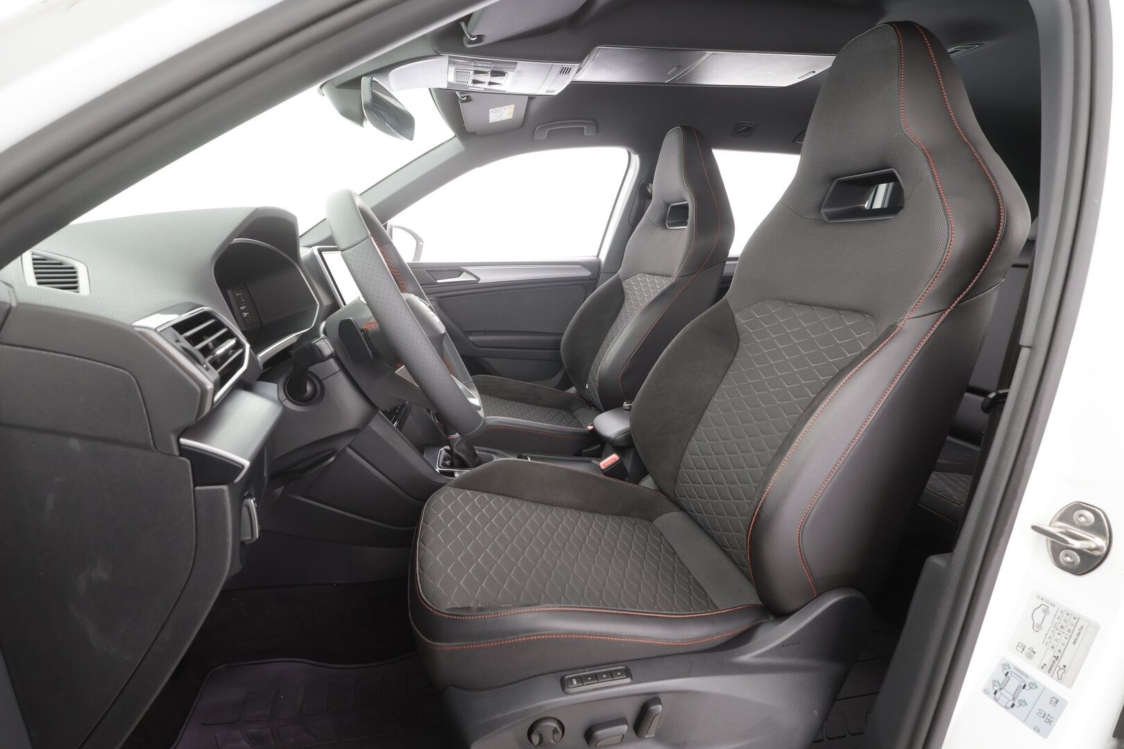 Seat Tarraco 2021 1,4 PHEV 245 e-Hybrid FR Launch Edition DSG - | ACC | Koukku | Muistipenkki | 360° | Sporttipenkit | Digimittaristo | Lane Assist | Keyless | LED | Lämm. ratti | 2x renkaat aluin | 
