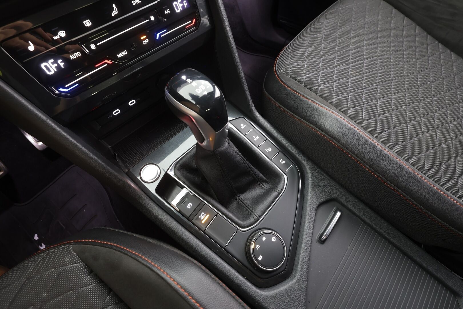 Seat Tarraco 2021 1,4 PHEV 245 e-Hybrid FR Launch Edition DSG - | ACC | Koukku | Muistipenkki | 360° | Sporttipenkit | Digimittaristo | Lane Assist | Keyless | LED | Lämm. ratti | 2x renkaat aluin | 