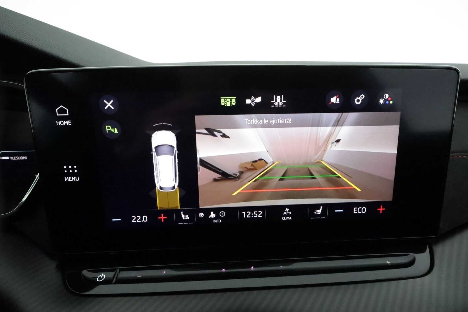 Skoda Octavia 2023 Combi 1.4 TSI PHEV RS iV DSG *ACC / Matrix LED / Webasto / Koukku / Sporttipenkit / Navi / P.kamera / KeylessGo* - Kahdet renkaat aluvanteilla