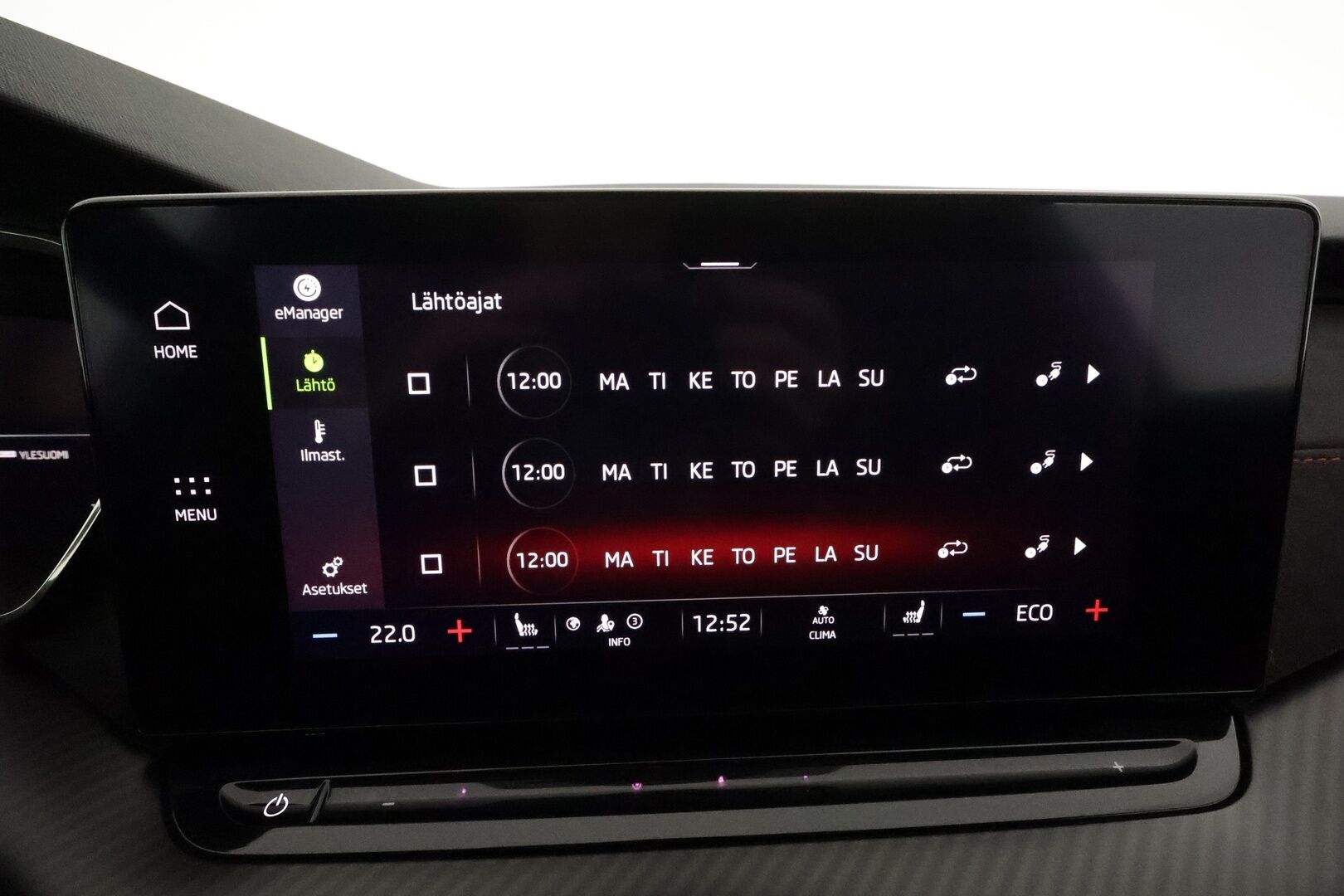 Skoda Octavia 2023 Combi 1.4 TSI PHEV RS iV DSG *ACC / Matrix LED / Webasto / Koukku / Sporttipenkit / Navi / P.kamera / KeylessGo* - Kahdet renkaat aluvanteilla