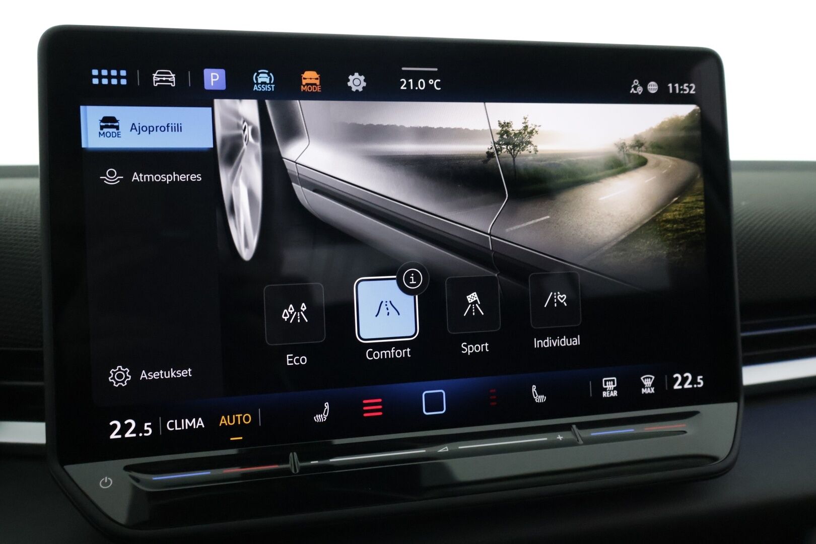 Volkswagen T-Roc 2026 Style 1,5 eTSI 85 kW (MHEV) DSG-automaatti - Uusi korimalli | Matrix LED | Webasto | ACC | Sporttipenkit hieronnalla | Sähköluukku | Lämmitettävä ratti | Keyless | Langaton CarPlay / Android Auto | ArtVelours |