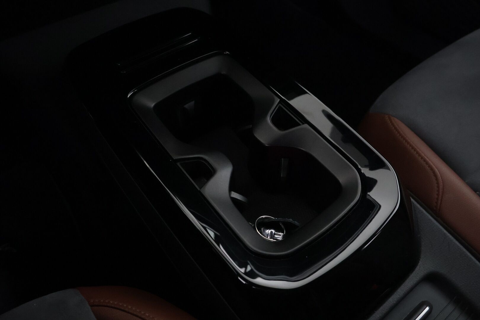 Volkswagen ID.4 2021 Pro Performance 1ST 150 kW, akku 77 kWh - ** ACC / 1ST-penkit / APP-Connect / Myydään huutokaupat.com ** - KORKO VAIN 3,99 %