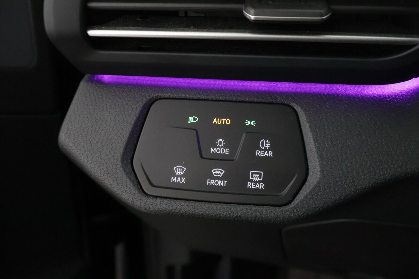 Volkswagen ID.4 2021 Pro Performance 1ST 150 kW, akku 77 kWh - ** ACC / 1ST-penkit / APP-Connect / Myydään huutokaupat.com ** - KORKO VAIN 3,99 %