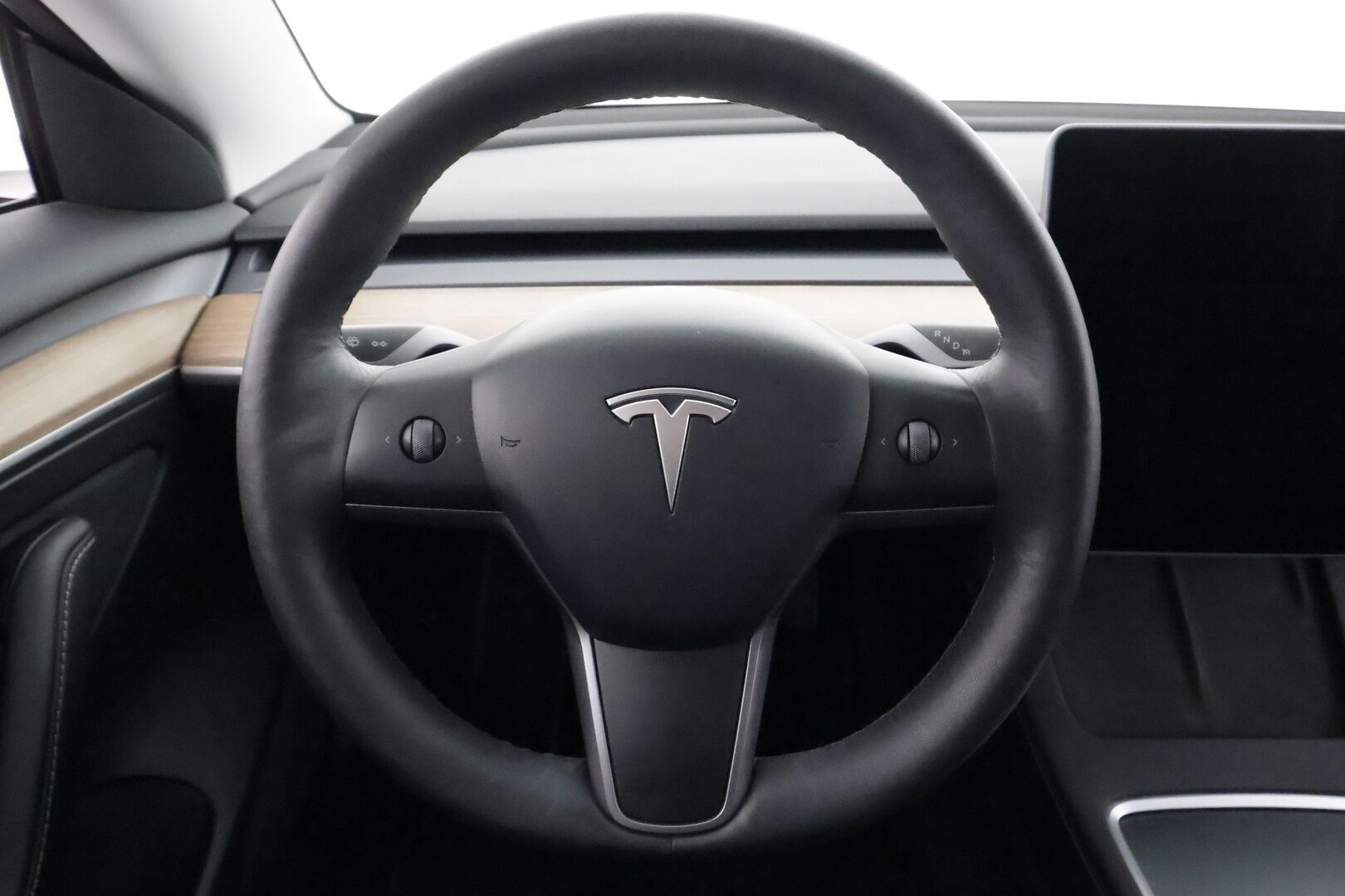 Tesla Model 3 2023 Standard Range Plus - | ACC | ILP | EAP | Matrix-LED | Ryzen | Lasikatto | Nahkaverhoilu | Muistipenkki | P.kamera | Lämm. ratti | Lämm. takapenkit | 2x renkaat aluin |