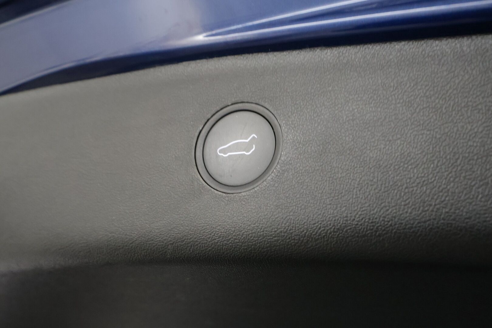 Tesla Model 3 2023 Standard Range Plus - | ACC | ILP | EAP | Matrix-LED | Ryzen | Lasikatto | Nahkaverhoilu | Muistipenkki | P.kamera | Lämm. ratti | Lämm. takapenkit | 2x renkaat aluin |