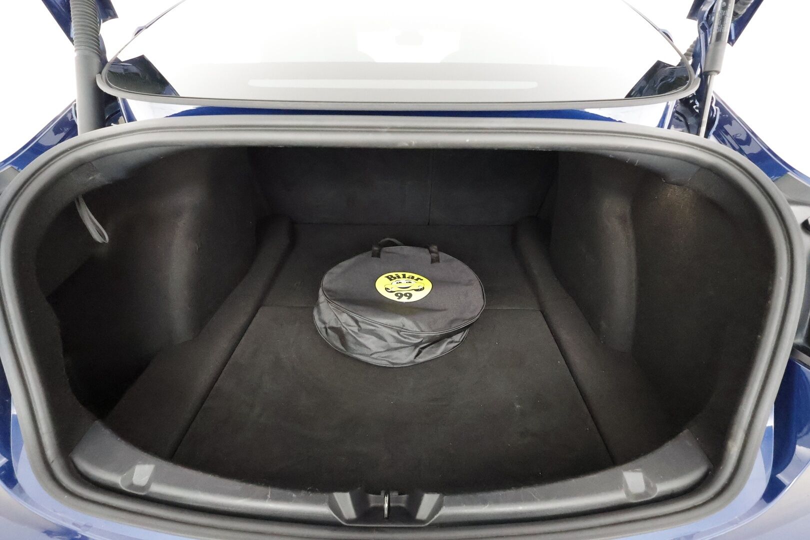 Tesla Model 3 2023 Standard Range Plus - | ACC | ILP | EAP | Matrix-LED | Ryzen | Lasikatto | Nahkaverhoilu | Muistipenkki | P.kamera | Lämm. ratti | Lämm. takapenkit | 2x renkaat aluin |