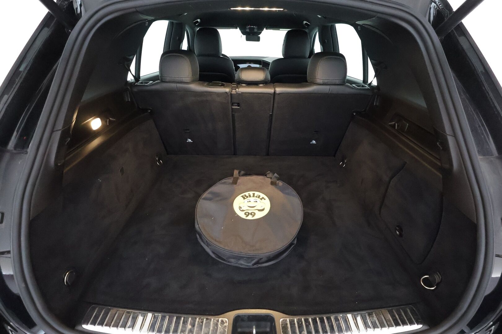 MERCEDES-BENZ GLE 2022 GLE 350 e 4MATIC EQ Power / Distronic+ / 360° Kamera / Nahka-alcantara Sähköpenkit / Esilämmitys / Apple&Android - AMG-sisäpaketti / 2x aluvanteet / Huippusiisti