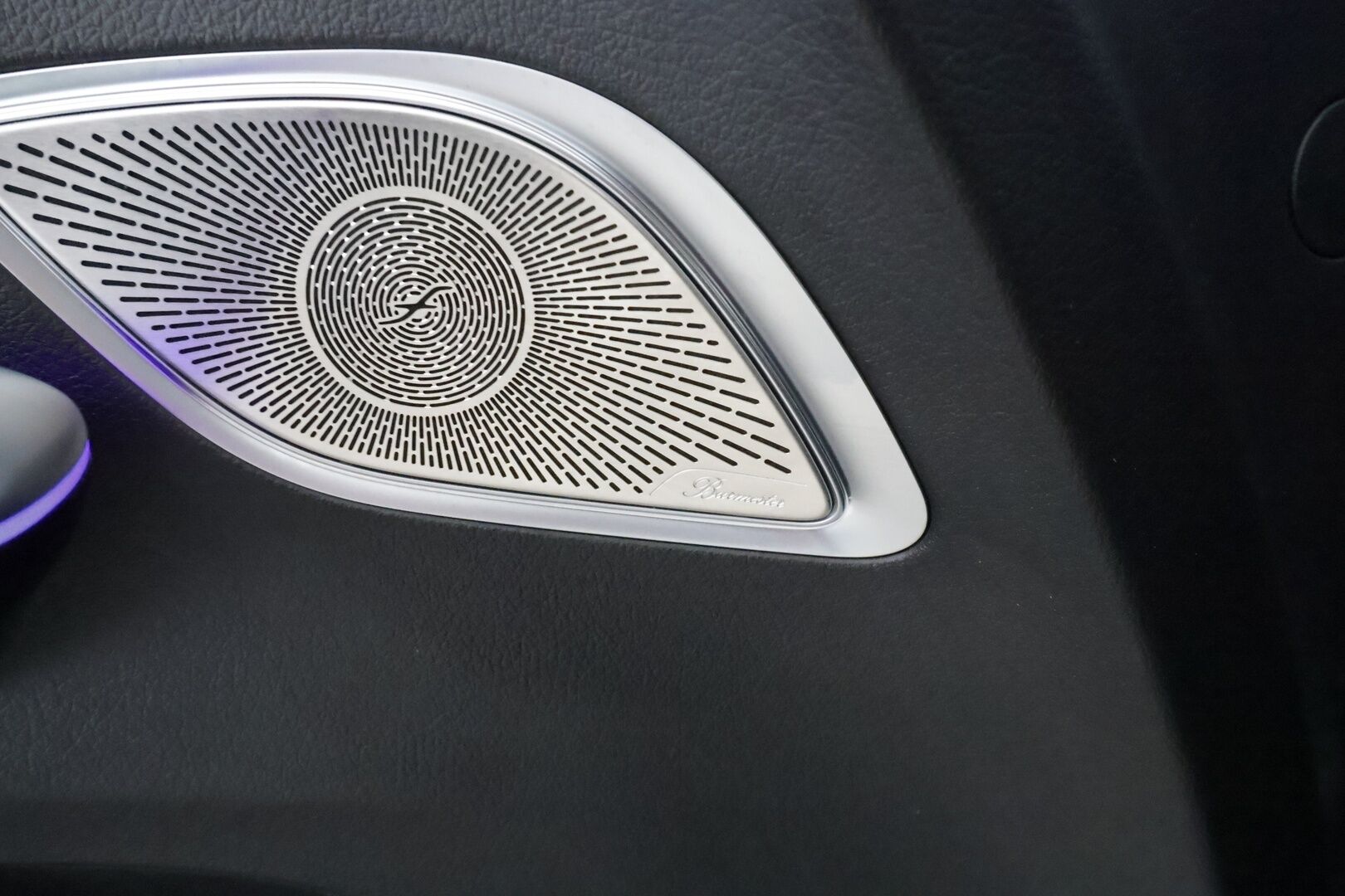 MERCEDES-BENZ EQE SUV 2024 350 4MATIC SUV - DTR+Q | Burmester | 360° | Panorama | Muistipenkit | Digital LED-ajovalot | BLIS | KeyLessGo | IHC+ | ALV | Akuston esilämmitys | 2x vanteet&renkaat 