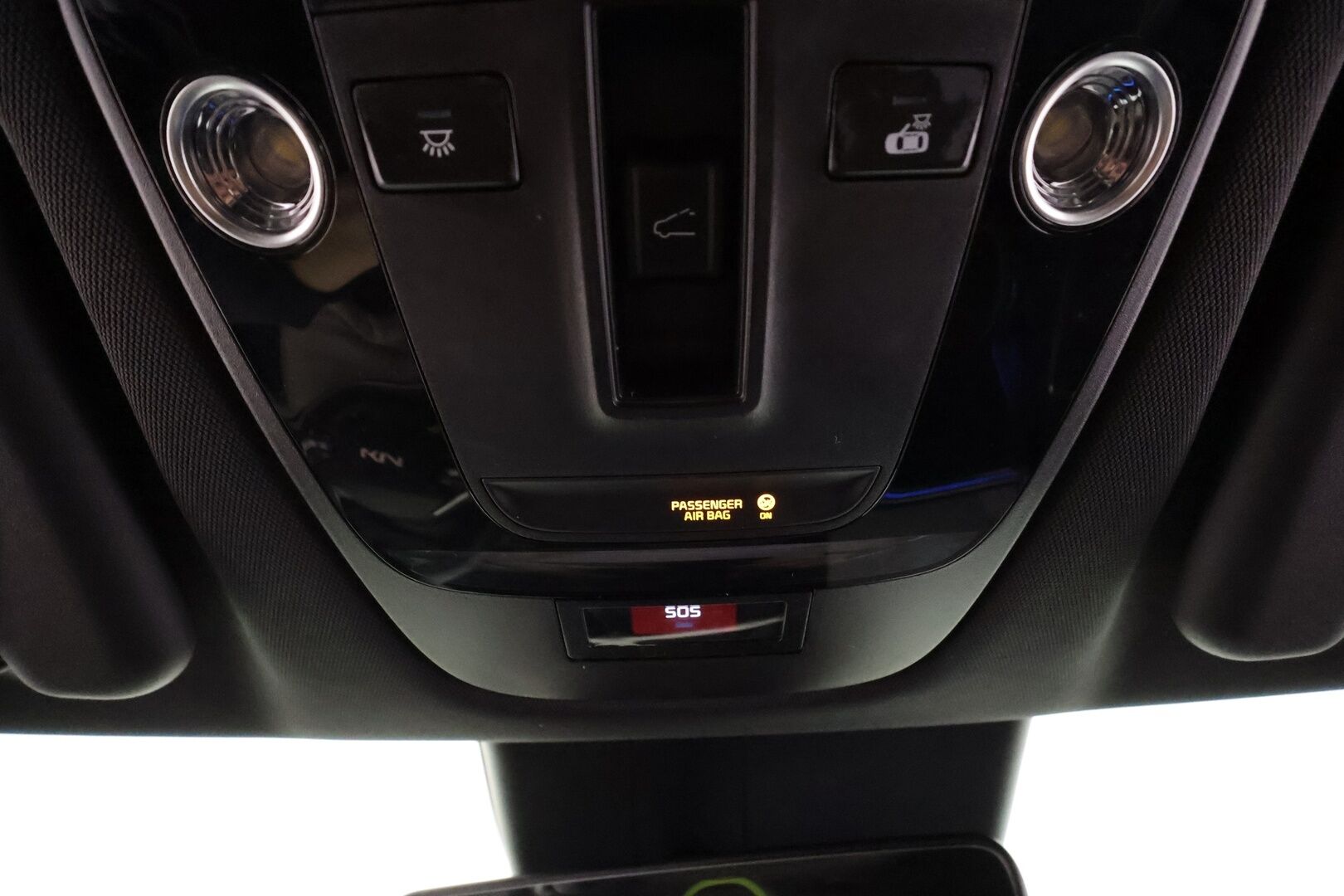 KIA EV6 2023 GT AWD 77 kWh 585 hv - | ACC | ILP | Koukku | Meridian | Kattoluukku | HUD | 360° | HDA | BSM | CTA | Ambient light | Lämm. ratti | IFS-LED | 2x alut | Merkkihuollot | - KORKO VAIN 3,99 %