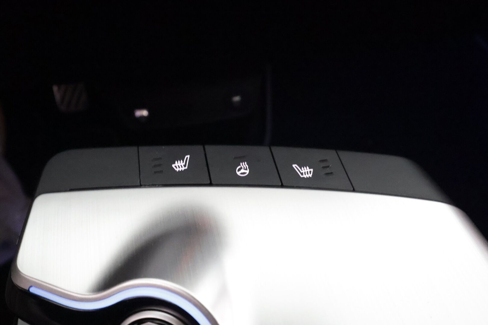 KIA EV6 2023 GT AWD 77 kWh 585 hv - | ACC | ILP | Koukku | Meridian | Kattoluukku | HUD | 360° | HDA | BSM | CTA | Ambient light | Lämm. ratti | IFS-LED | 2x alut | Merkkihuollot | - KORKO VAIN 3,99 %