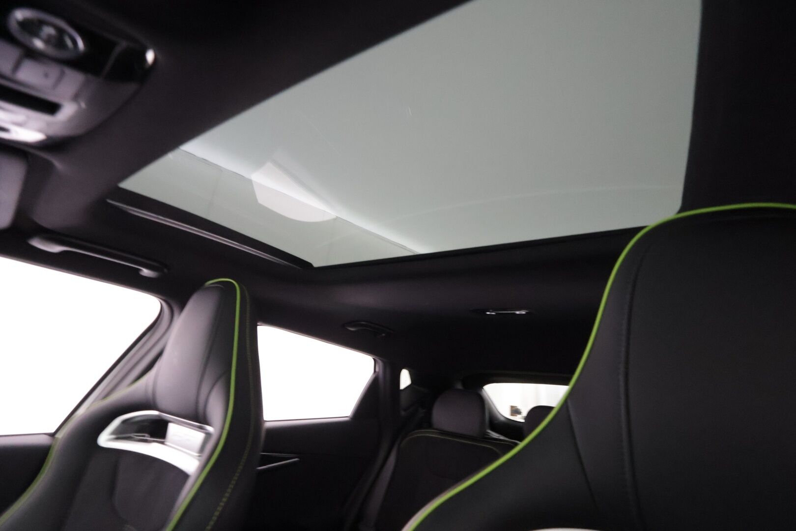 KIA EV6 2023 GT AWD 77 kWh 585 hv - | ACC | ILP | Koukku | Meridian | Kattoluukku | HUD | 360° | HDA | BSM | CTA | Ambient light | Lämm. ratti | IFS-LED | 2x alut | Merkkihuollot | - KORKO VAIN 3,99 %