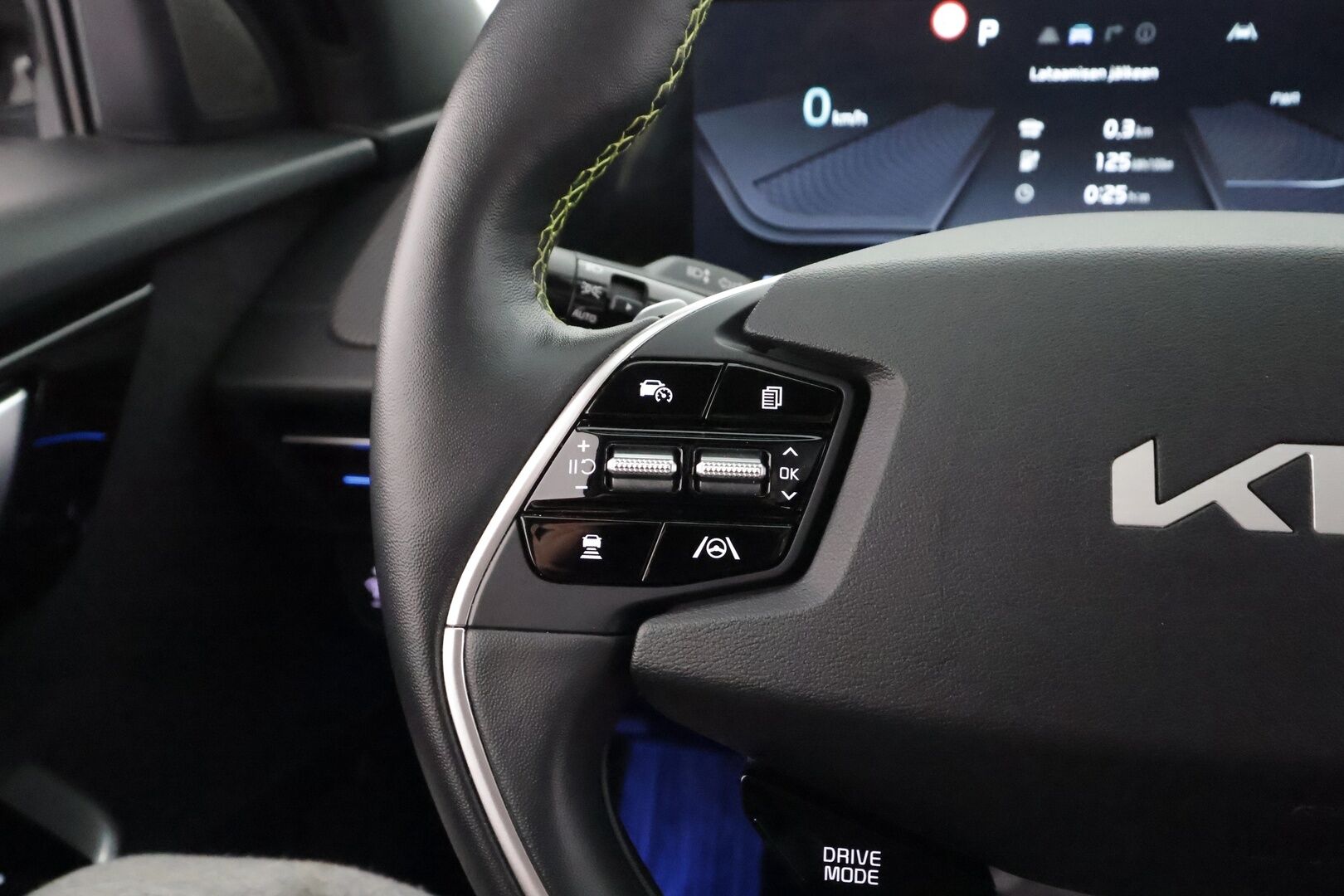 KIA EV6 2023 GT AWD 77 kWh 585 hv - | ACC | ILP | Koukku | Meridian | Kattoluukku | HUD | 360° | HDA | BSM | CTA | Ambient light | Lämm. ratti | IFS-LED | 2x alut | Merkkihuollot | - KORKO VAIN 3,99 %