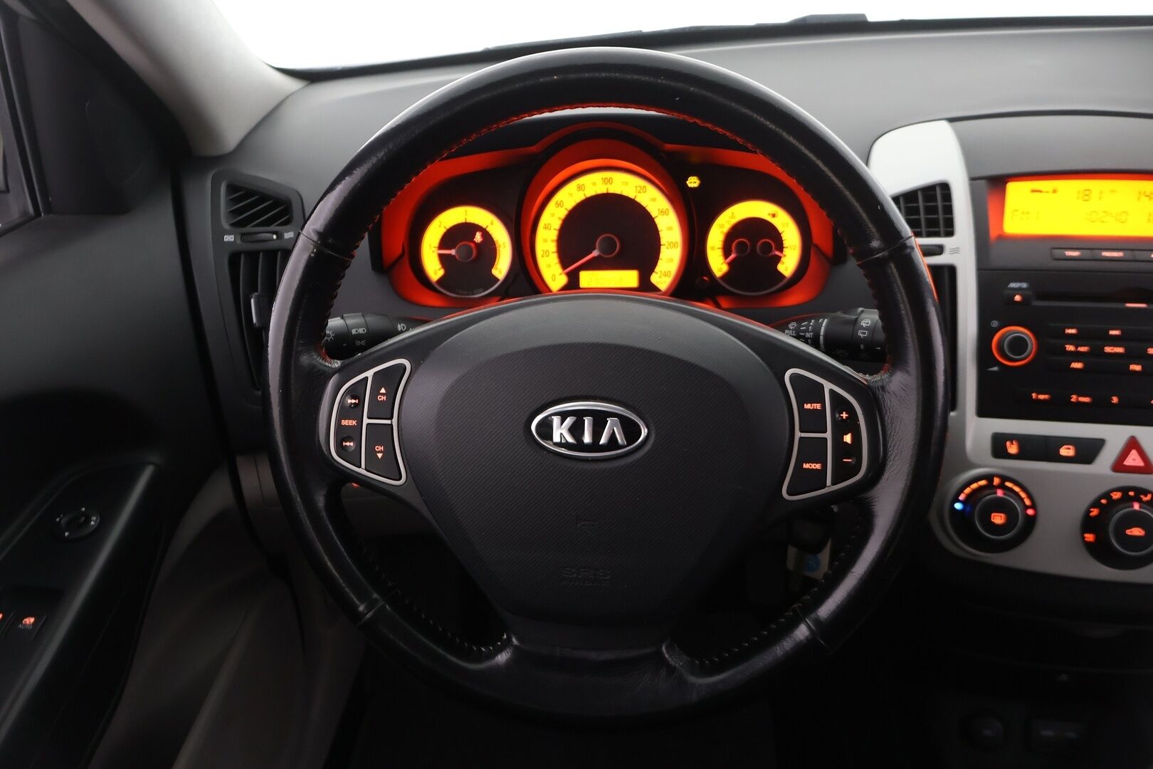 Kia cee'd 2008 1,6 CRDi EX SW *YritysOutlet - Myydään vain yrityksille - Lohkolämmitin sisäpistokkeella / kahdet renkaat / Suomi-auto / Vähän ajettu / Koukku / 12/25 katsastettu