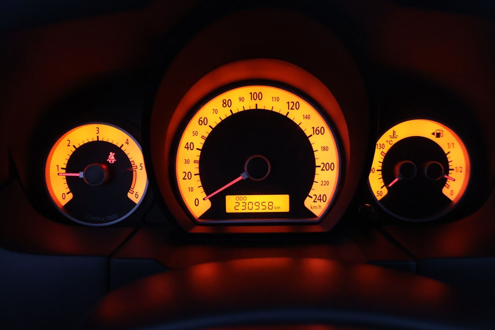 Kia cee'd 2008 1,6 CRDi EX SW *YritysOutlet - Myydään vain yrityksille - Lohkolämmitin sisäpistokkeella / kahdet renkaat / Suomi-auto / Vähän ajettu / Koukku / 12/25 katsastettu