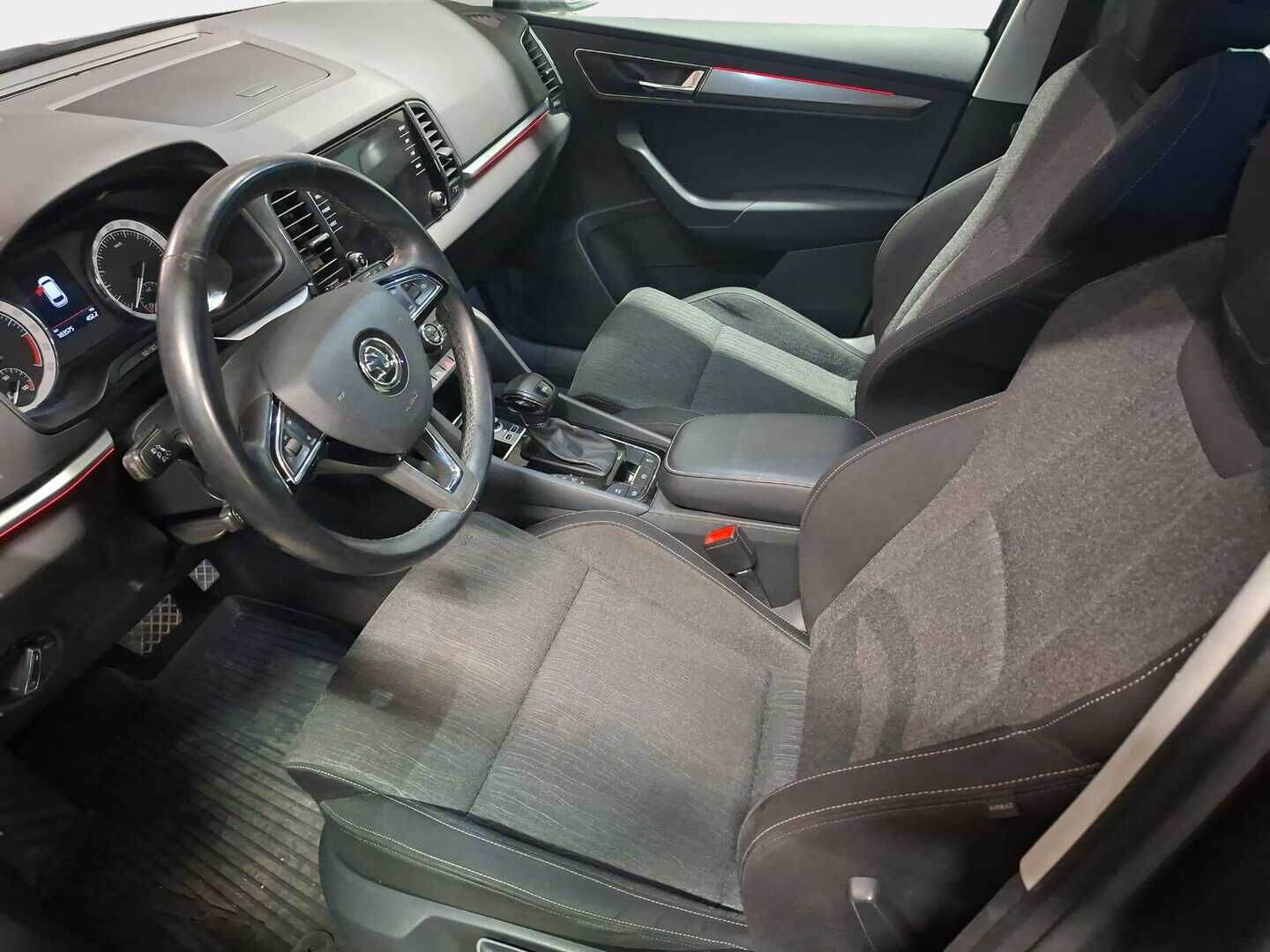 Skoda Karoq 2019 1,6 TDI Style DSG Autom. - | BLISS | ACC | Webasto | Koukku | Hihna vaihdettu 01/25 |