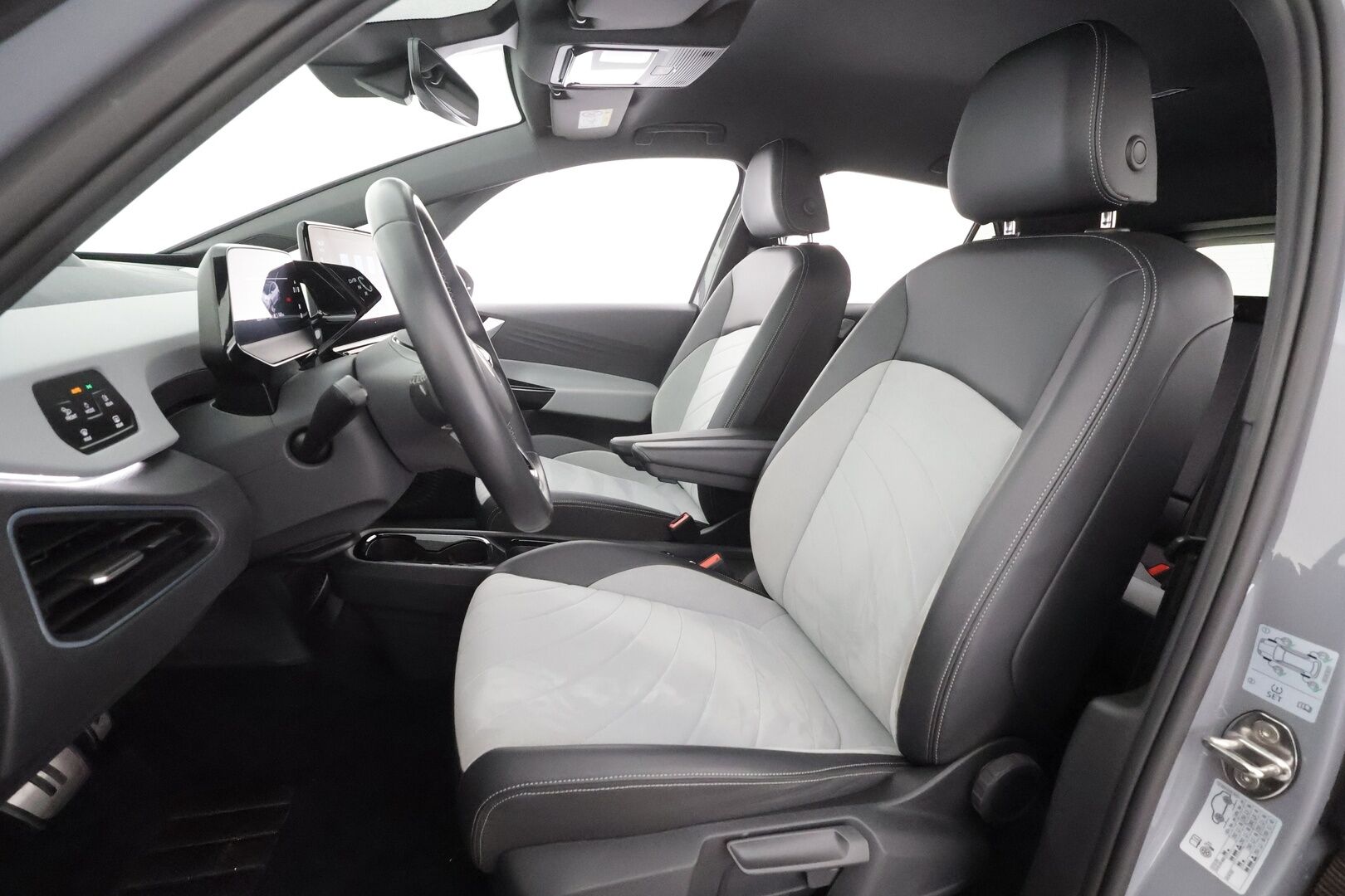 VOLKSWAGEN ID.3 2023 Pro S 150kW - | ACC | ILP | Kaistavahti | IQ.Light | P.Tutkat | Ratinlämmitin | Navi | Puolinahat | Ambient | Koti & Kauppalaturi | Merkkihuollettu |