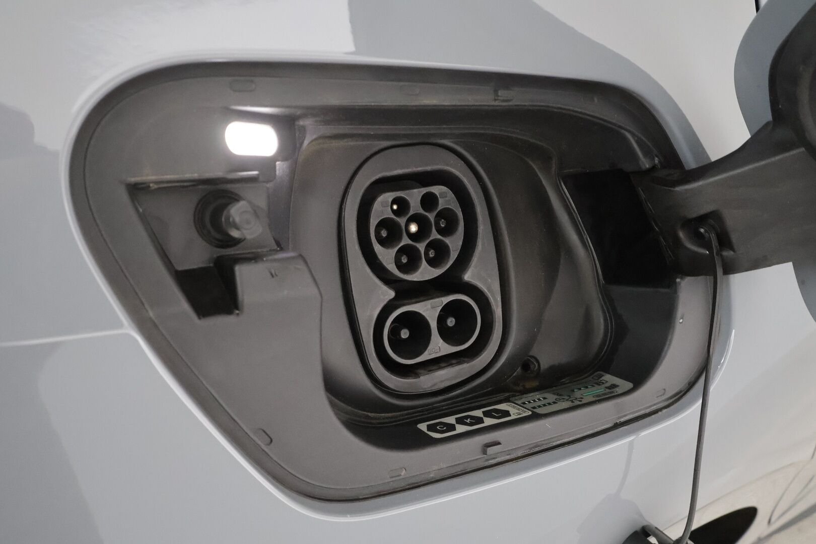 VOLKSWAGEN ID.3 2023 Pro S 150kW - | ACC | ILP | Kaistavahti | IQ.Light | P.Tutkat | Ratinlämmitin | Navi | Puolinahat | Ambient | Koti & Kauppalaturi | Merkkihuollettu |