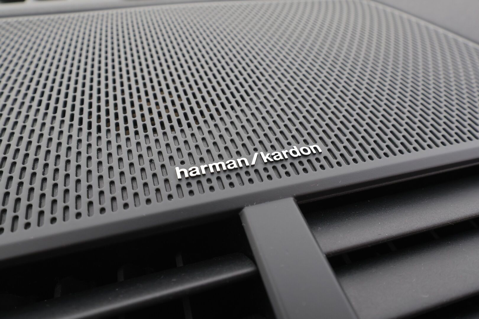 Polestar 2 2020 Long Range Dual Motor, 300kW, 78kWh - | Pilot & Plus | ACC | H&K | Pixel-LED | 360° | Muistipenkki | Sporttipenkit | Lasikatto | 