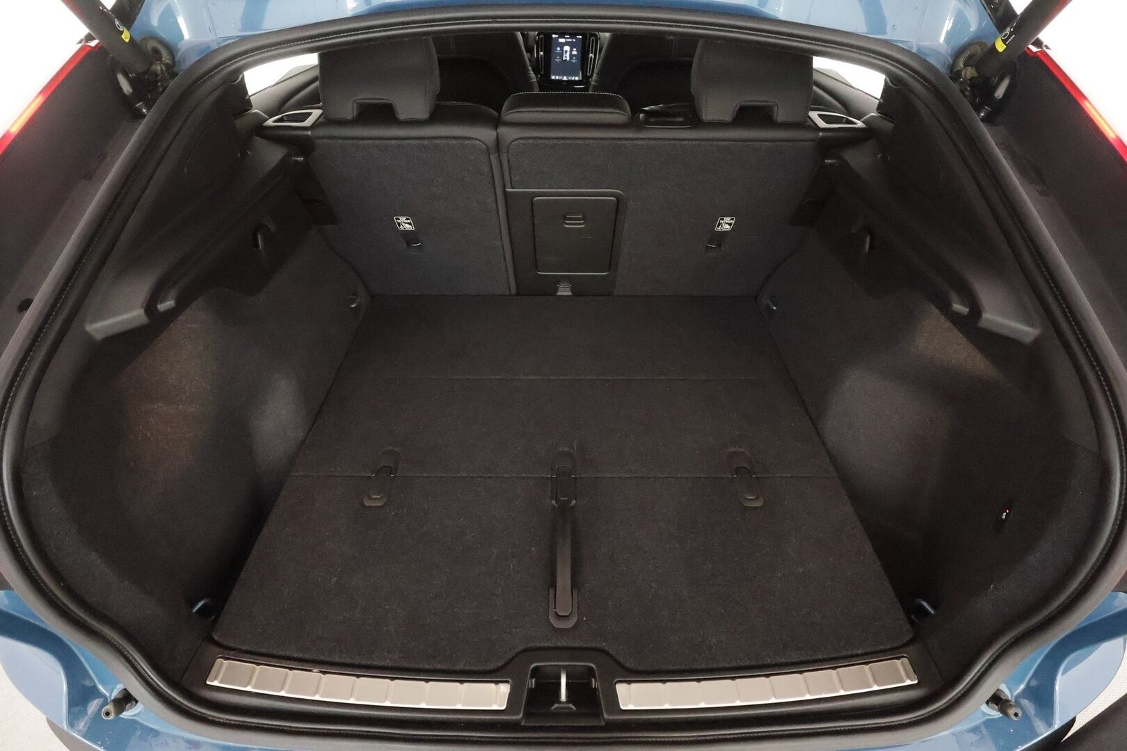 Volvo C40 2022 Recharge Twin Launch Edition aut  - | ACC | ILP | Pixel-LED | H&K | 360° | Lasikatto | Koukku | Muistipenkki | Pilot assist | 