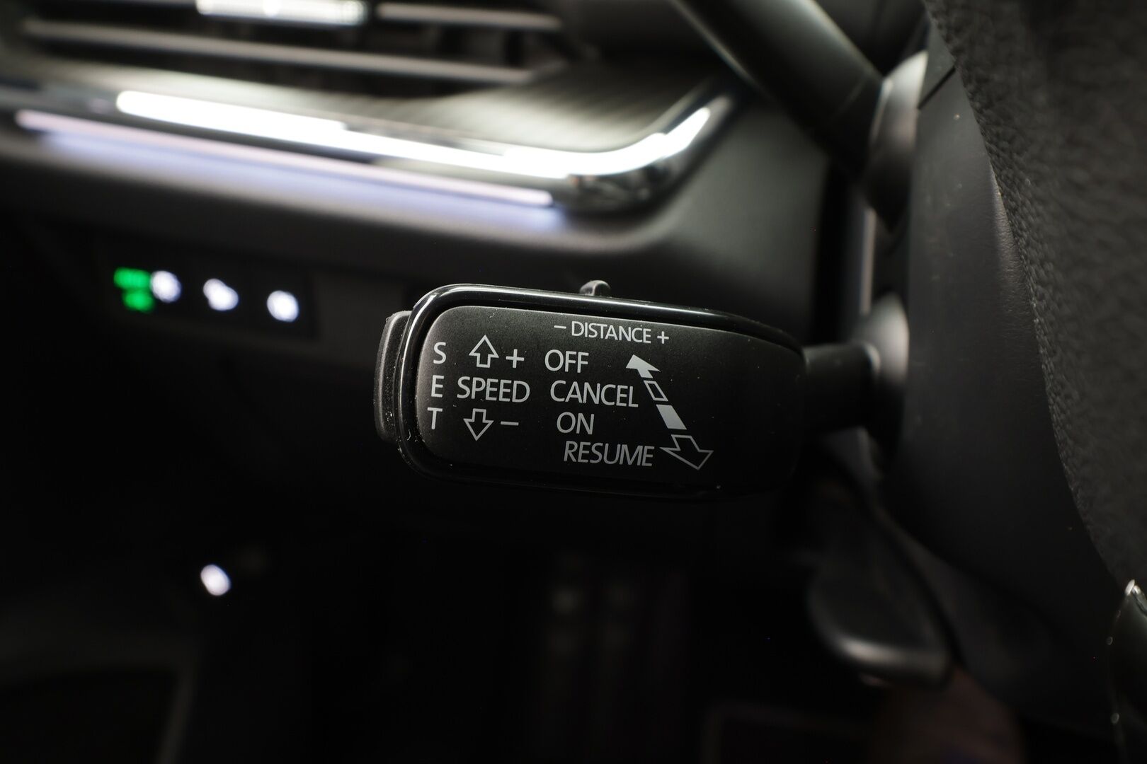SKODA ENYAQ 2022 80x Sportline - | ACC | ILP | HUD | 360° | Matrix | Muistipenkki | Crystal-maski | Nahka-alcantara | Ambient | DCC | 