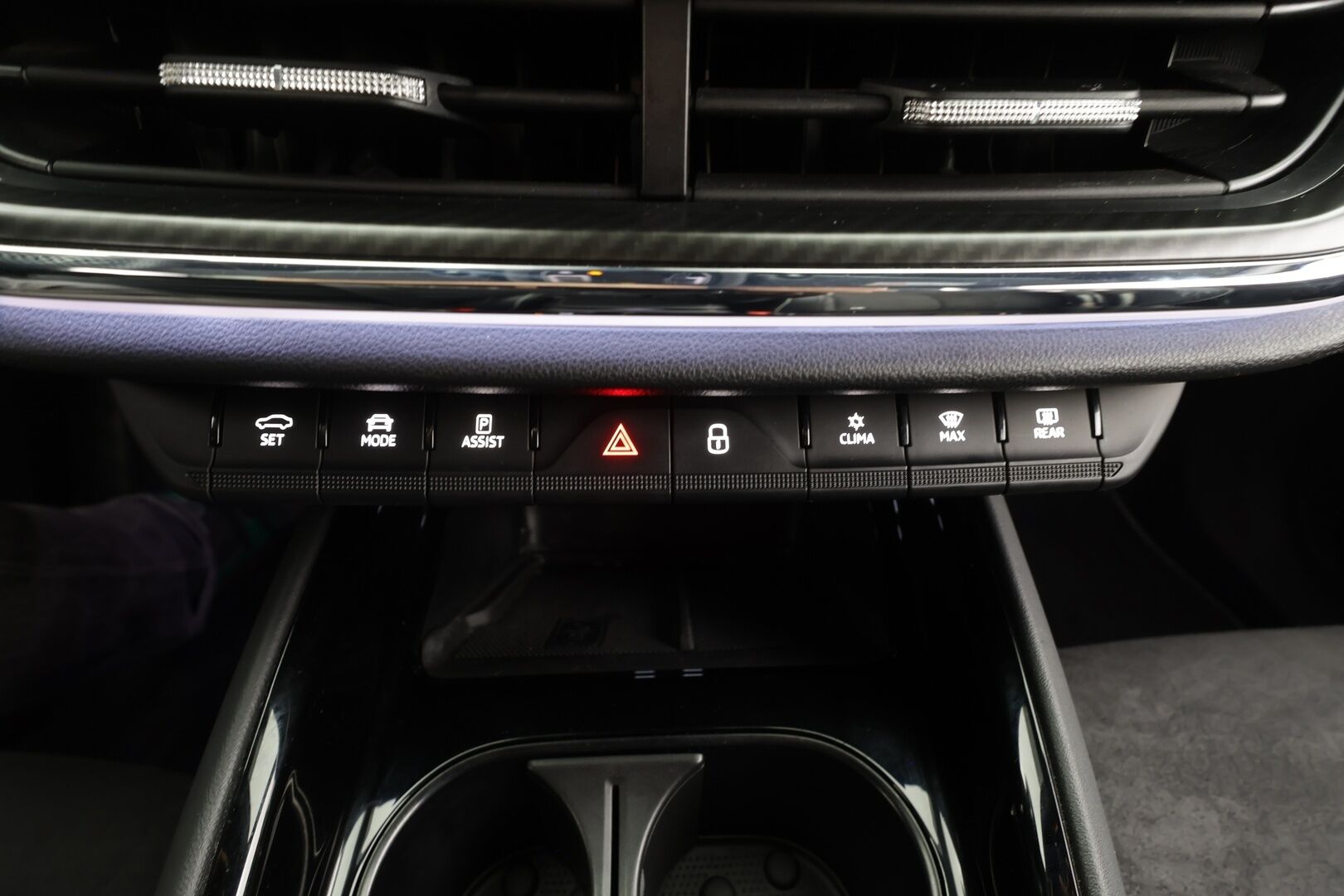 SKODA ENYAQ 2022 80x Sportline - | ACC | ILP | HUD | 360° | Matrix | Muistipenkki | Crystal-maski | Nahka-alcantara | Ambient | DCC | 