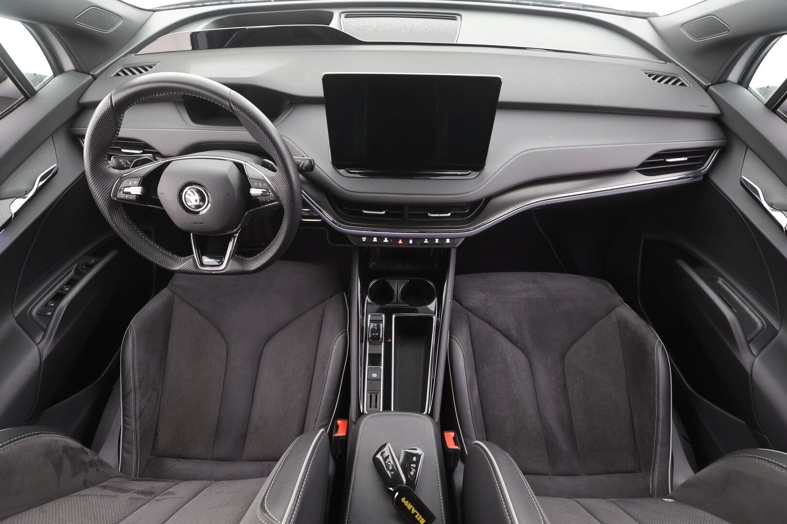 SKODA ENYAQ 2022 80x Sportline - | ACC | ILP | HUD | 360° | Matrix | Muistipenkki | Crystal-maski | Nahka-alcantara | Ambient | DCC | 