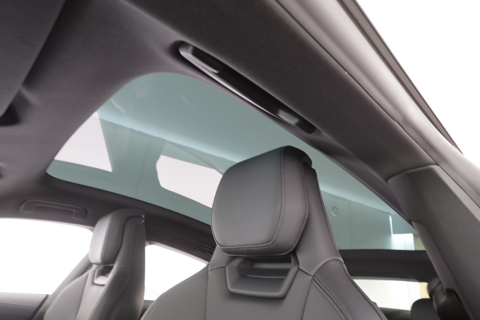 AUDI E-TRON GT 2024 60 quattro - Lämpöpumppu | B&O | Adapt.Vakkari | Panorama | Nahka-Alcantara Digimittari | Huippuvarusteet | MY24 Facelift | Upea!