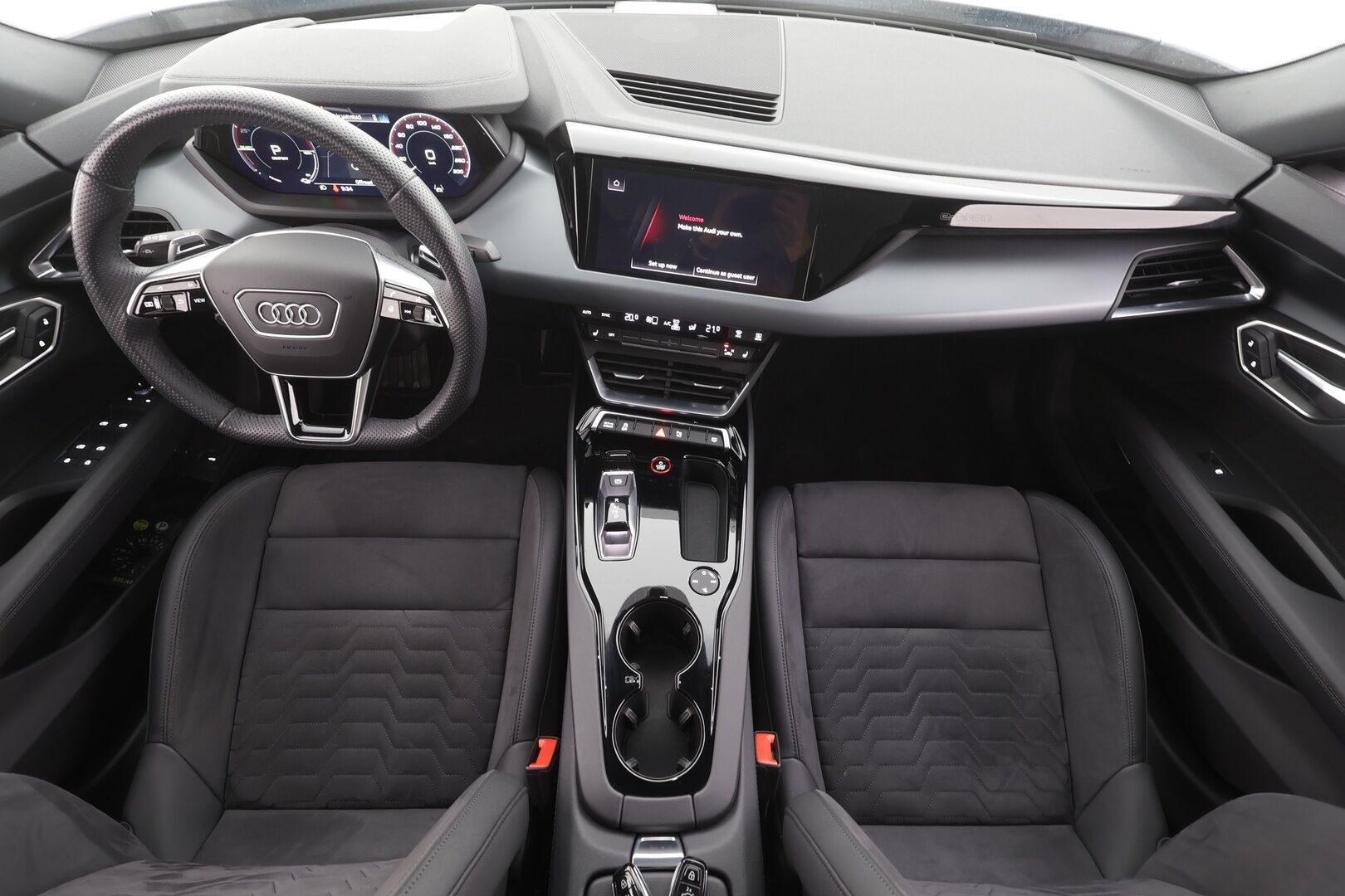 AUDI E-TRON GT 2024 60 quattro - Lämpöpumppu | B&O | Adapt.Vakkari | Panorama | Nahka-Alcantara Digimittari | Huippuvarusteet | MY24 Facelift | Upea!