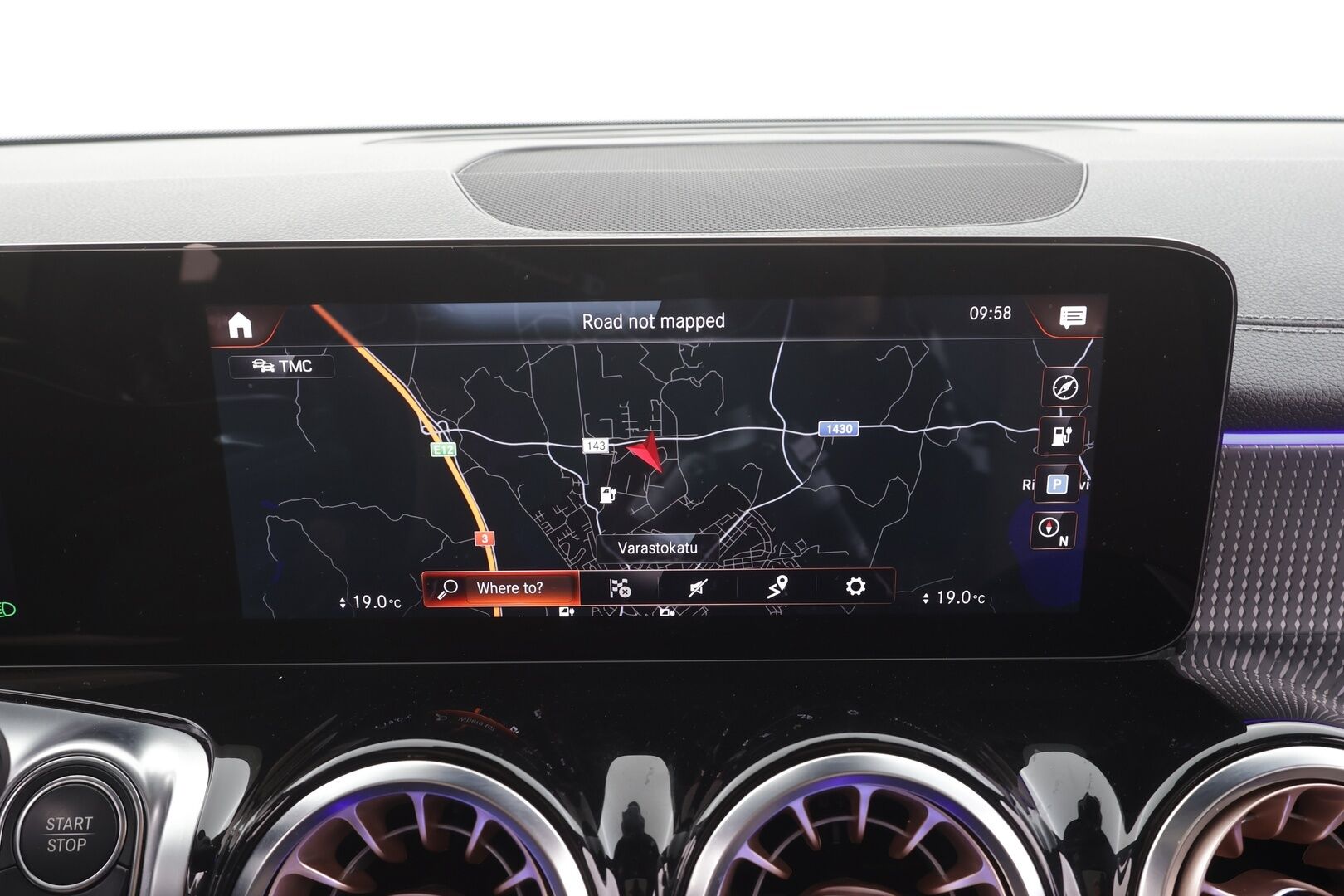 MERCEDES-BENZ EQB 2022 300 4MATIC Business 7-Paik. - | Panorama | Vakkari | P.Kamera | Puolinahat | Midline | Navi | LED | Keyless | Widescreen | Sähköluukku | Merkkihuollettu |