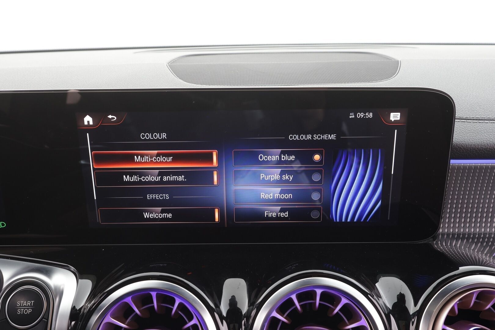 MERCEDES-BENZ EQB 2022 300 4MATIC Business 7-Paik. - | Panorama | Vakkari | P.Kamera | Puolinahat | Midline | Navi | LED | Keyless | Widescreen | Sähköluukku | Merkkihuollettu |