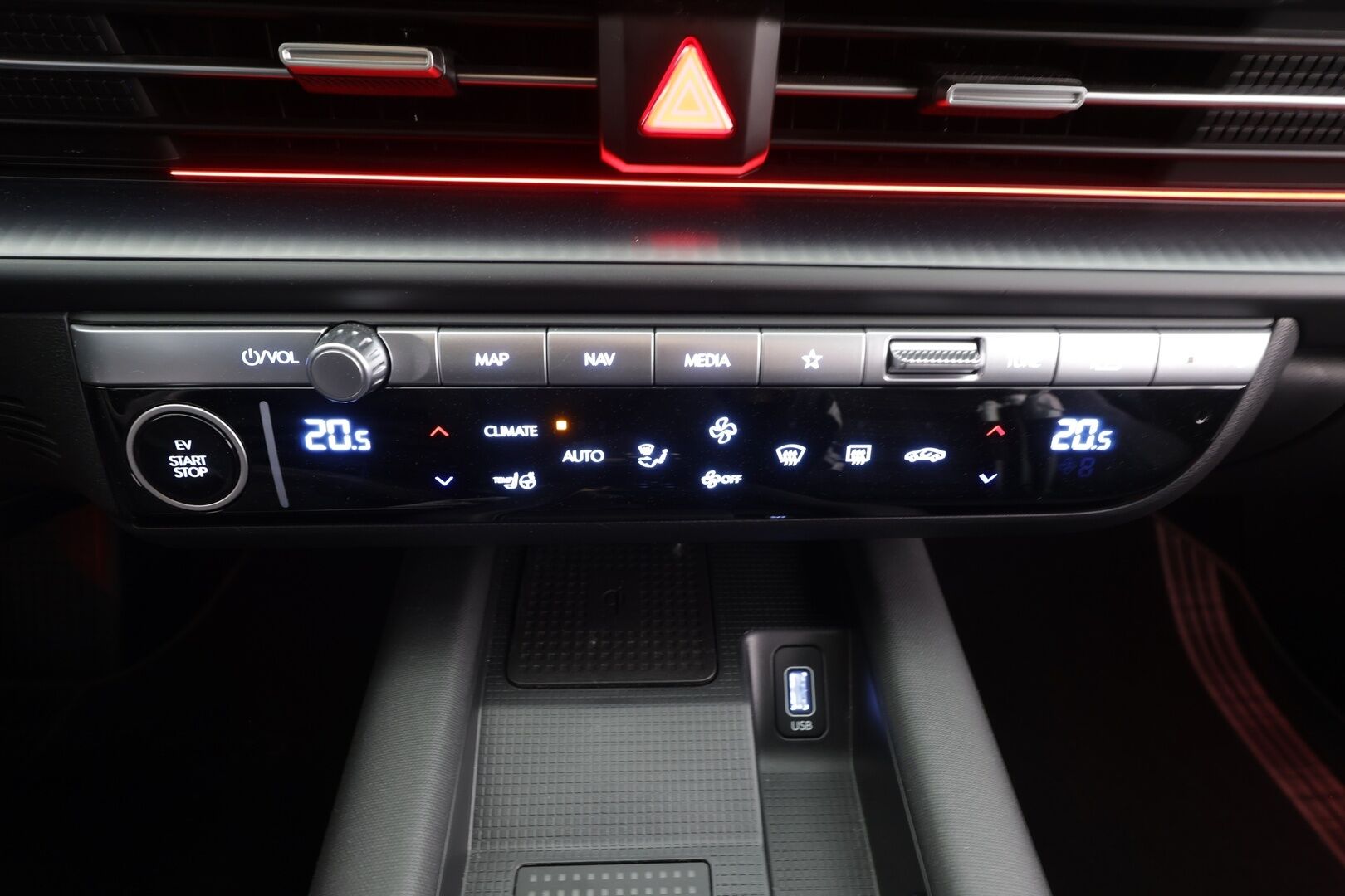 HYUNDAI IONIQ 6 2023 77 kWh 325 hv AWD First Edition - | ACC | ILP | 360° | HUD | BOSE | Matrix | Kattoluukku | Muistipenkki | Relax penkit | Ambient | Sähk. takaluukku | Juuri huollettu!