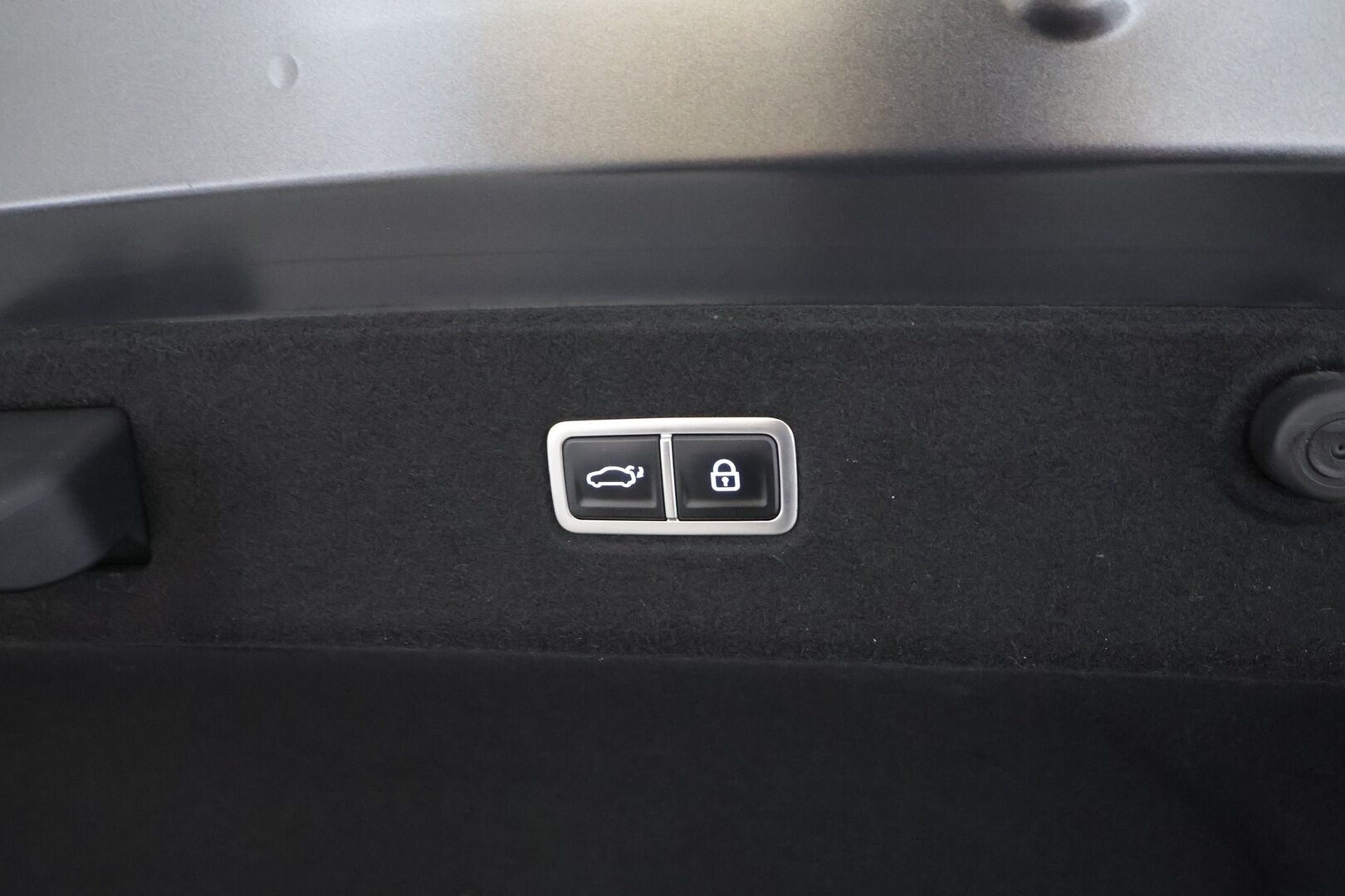 HYUNDAI IONIQ 6 2023 77 kWh 325 hv AWD First Edition - | ACC | ILP | 360° | HUD | BOSE | Matrix | Kattoluukku | Muistipenkki | Relax penkit | Ambient | Sähk. takaluukku | Juuri huollettu!