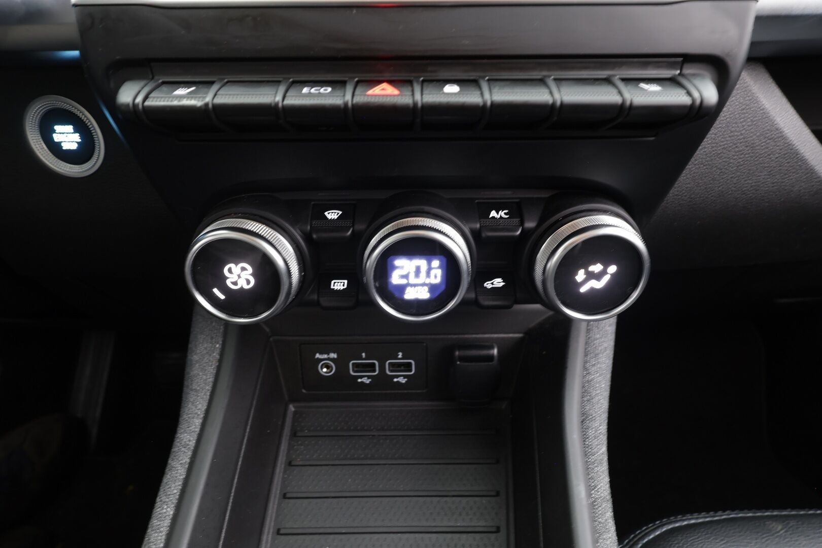 RENAULT ZOE 2022 Intens R135 ZE50 - | P.Kamera | Kaistavahti | Katvevaroitin | Digimittari | Puolinahat | Ratinlämmitin | LED | Navi | Keyless | Vakkari | Merkkihuollettu |