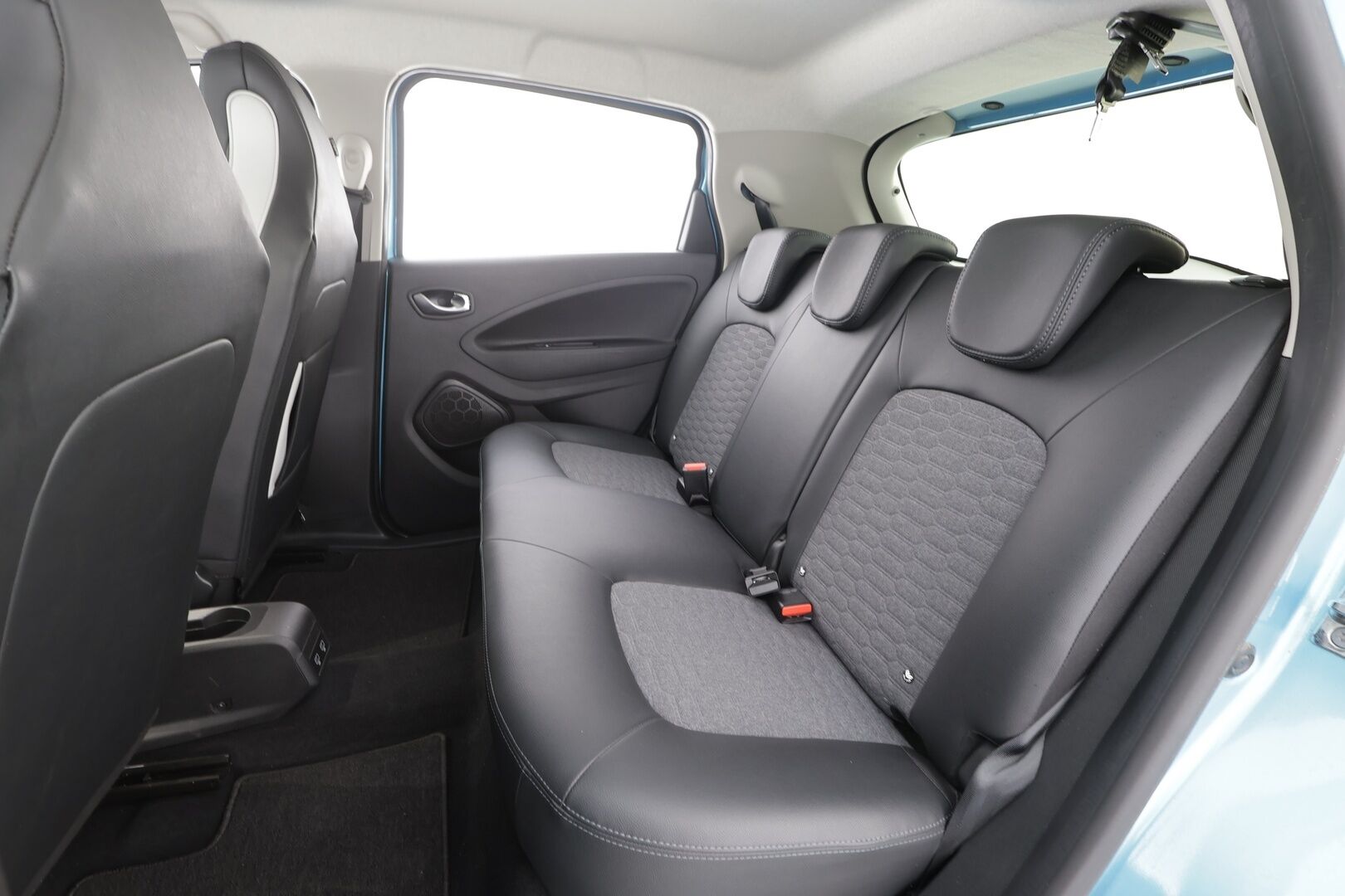 RENAULT ZOE 2022 Intens R135 ZE50 - | P.Kamera | Kaistavahti | Katvevaroitin | Digimittari | Puolinahat | Ratinlämmitin | LED | Navi | Keyless | Vakkari | Merkkihuollettu |