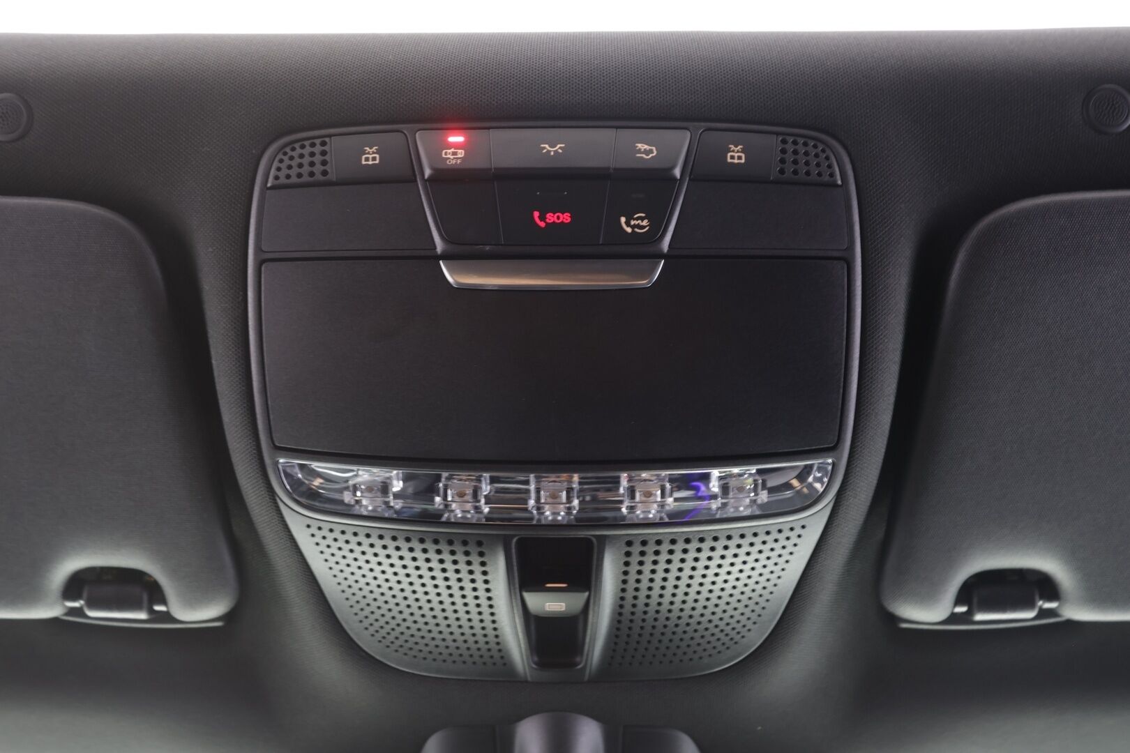 MERCEDES-BENZ EQC 2023 400 4MATIC Premium Business - | ACC | ILP | Distronic+ | Multibeam | 360° | Kattoluukku | Koukku | Sporttipenkit | Nahat | Ambient | Sähk. takaluukku | 