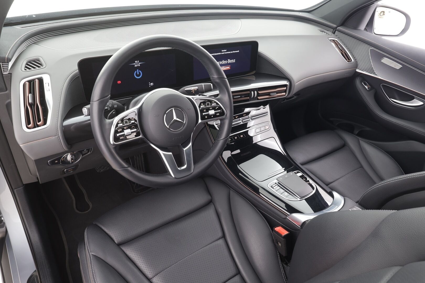 MERCEDES-BENZ EQC 2023 400 4MATIC Premium Business - | ACC | ILP | Distronic+ | Multibeam | 360° | Kattoluukku | Koukku | Sporttipenkit | Nahat | Ambient | Sähk. takaluukku | 