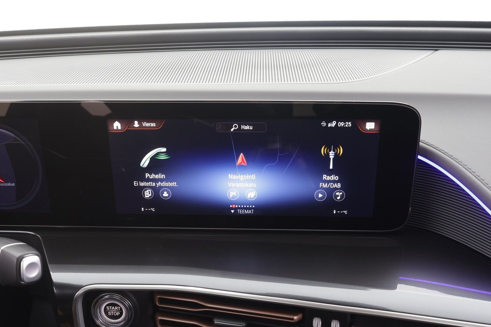 MERCEDES-BENZ EQC 2023 400 4MATIC Premium Business - | ACC | ILP | Distronic+ | Multibeam | 360° | Kattoluukku | Koukku | Sporttipenkit | Nahat | Ambient | Sähk. takaluukku | 