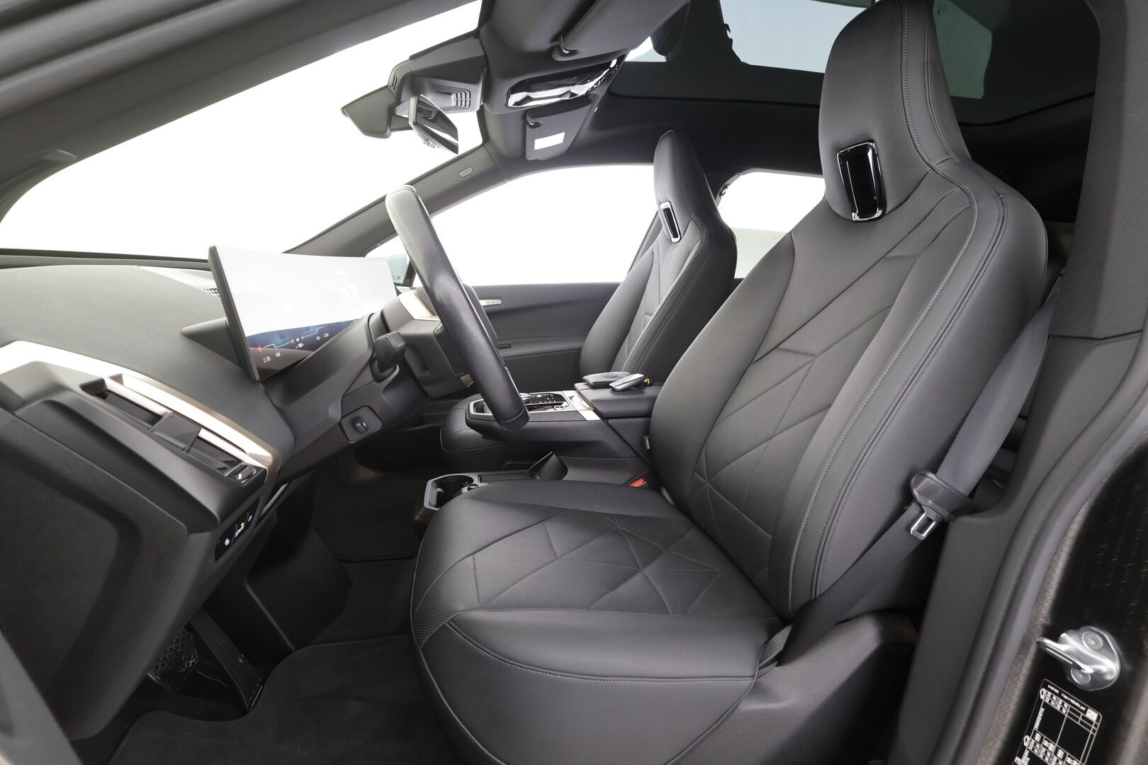 BMW iX 2022 xDrive40 - | ACC | Lisälämmitin | Koukku | Sky lounge | HUD | Widescreen | H/K | 360 Kamera | Comfort access | Nahat Muistilla | Merkkihuollettu |