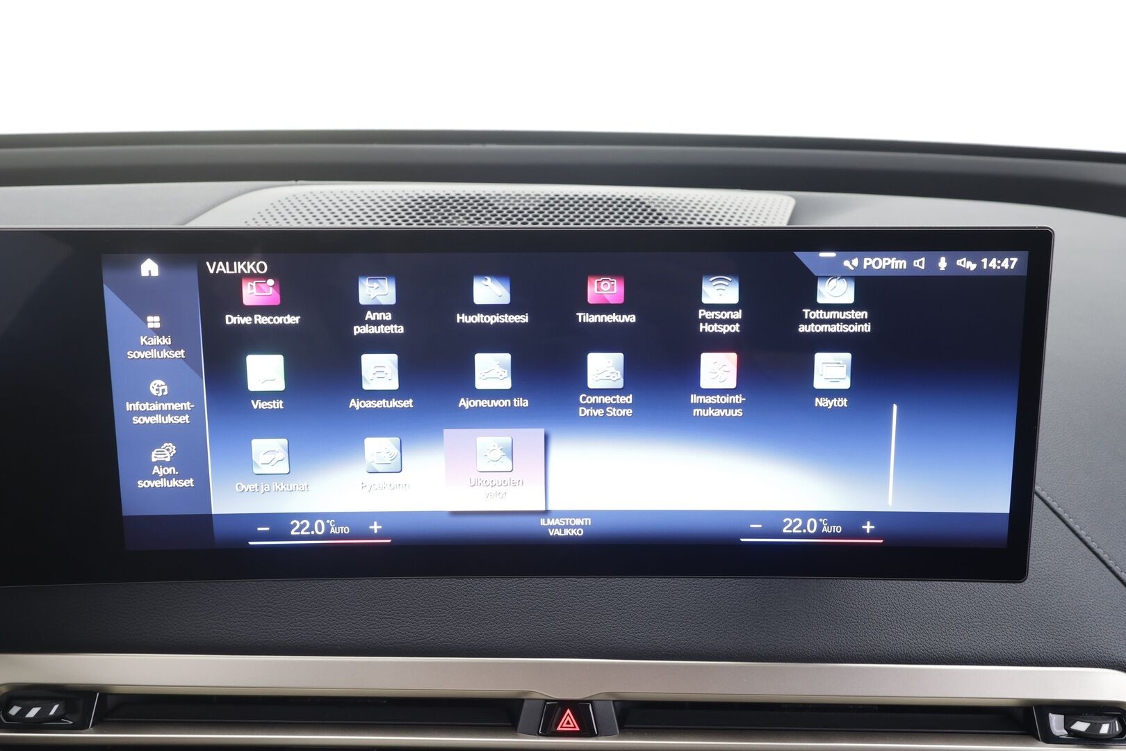 BMW iX 2022 xDrive40 - | ACC | Lisälämmitin | Koukku | Sky lounge | HUD | Widescreen | H/K | 360 Kamera | Comfort access | Nahat Muistilla | Merkkihuollettu |
