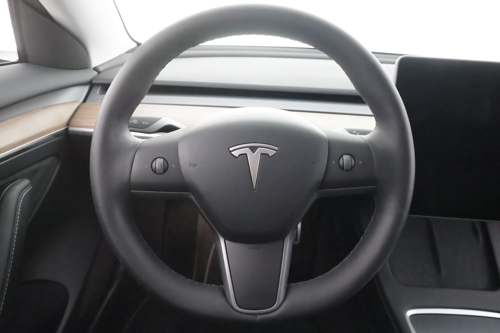 TESLA MODEL 3 2023 Performance Dual Motor - | ACC | ILP | Ryzen | Matrix | Lasikatto | Premium audio | Sähkönahat | Muistipenkki | P.kamera | Autosteer | Track mode | Lämm. ratti | 