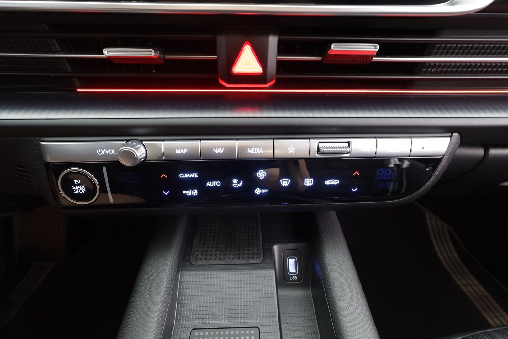 HYUNDAI IONIQ 6 2023 77 kWh 325 hv AWD First Edition - | Adapt.Vakkari | Lämpöpumppu | Vetokoukku | BOSE | Lasikattoluukku | HUD | Matrix LED |  Muistipenkki | 360 Kamera | 