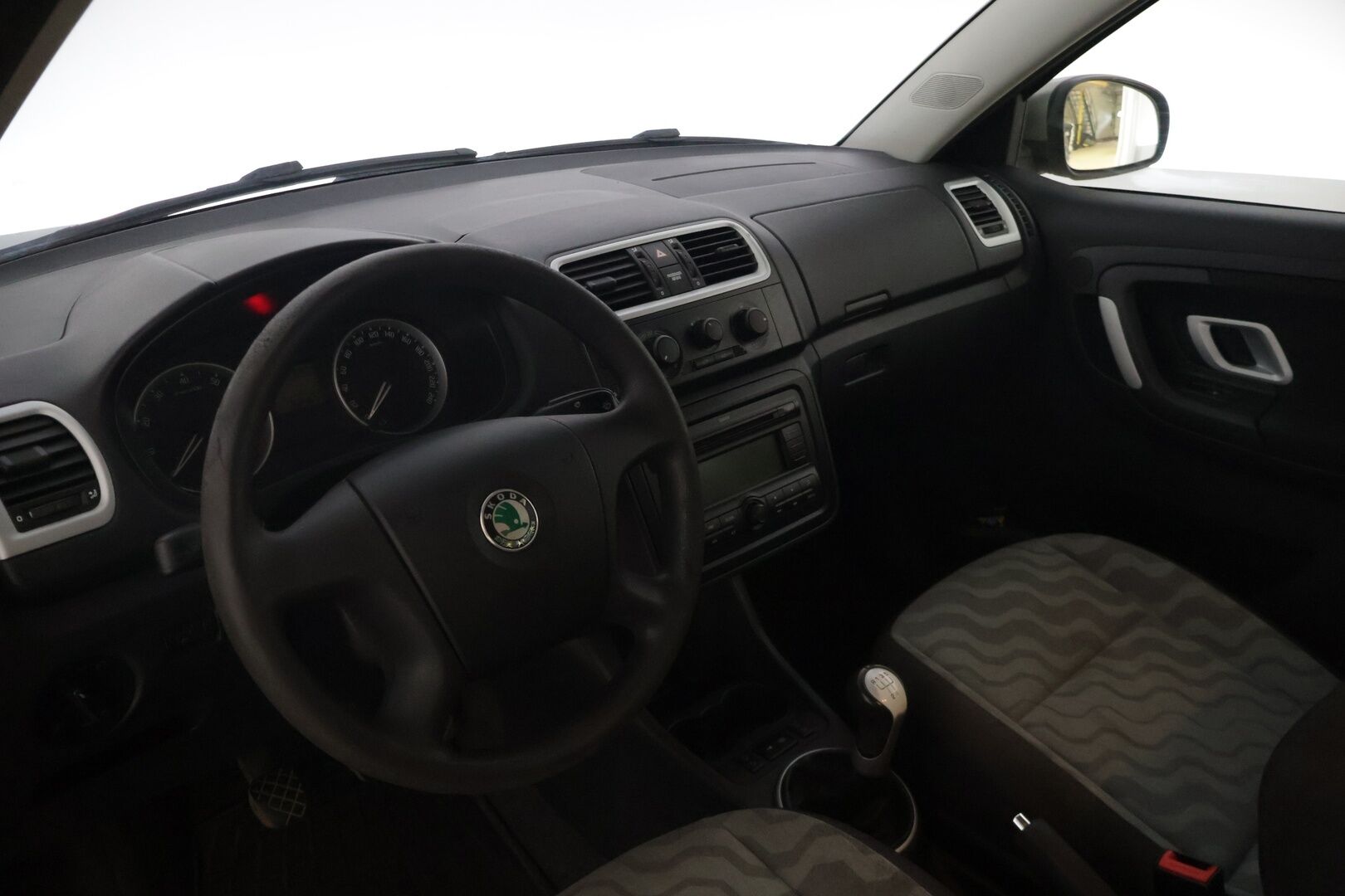 Skoda Fabia 2008 Combi 1,4 16V Ambiente *Yritys Outlet- Myydään vain yrityksille!* - *Yritys Outlet- Myydään vain yrityksille!* Suomi-auto | Ilmastointi | Lämmitettävä tuulilasi | Lohkolämmitin |