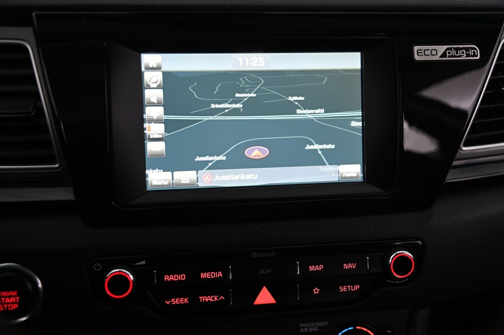 Kia Niro 2018 1,6 GDI Plug-In Hybrid DCT Advance Plus  *ACC / Nahat / Kamera / Koukku / Lohko* - 2x renkaat / Juuri Huollettu / Lämpöratti