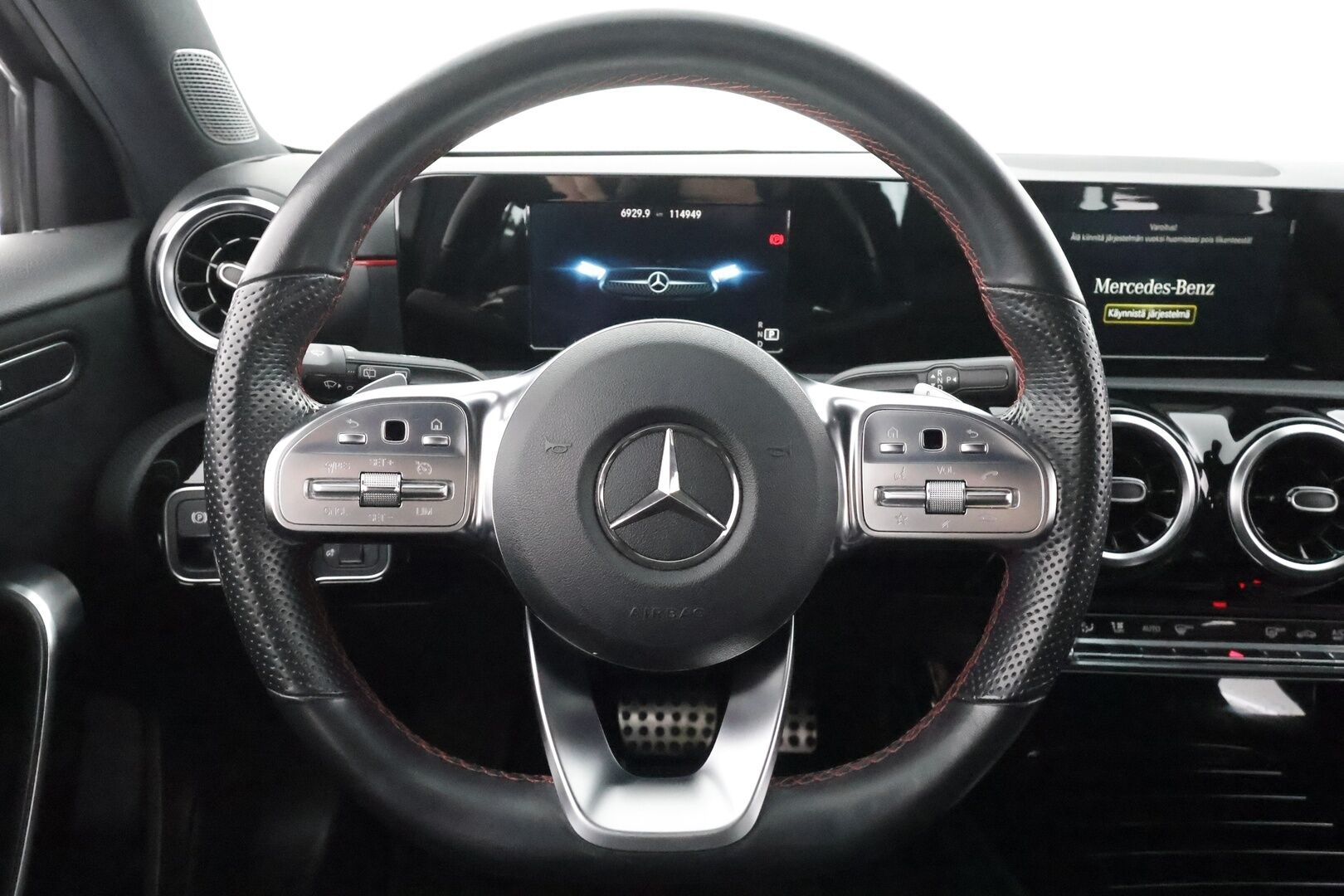 Mercedes-Benz A 2019 220 4MATIC A Business AMG * Multibeam / P.Kamera / Sportpenkit / Kaistavahti / Digimittaristo * - Suomi-auto / Kahdet renkaat