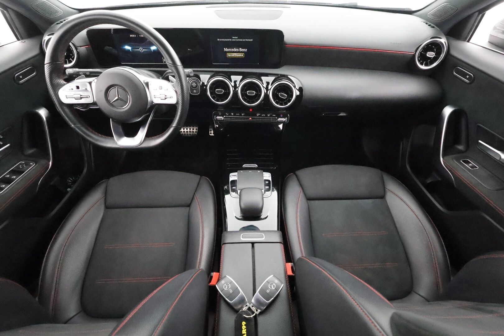 Mercedes-Benz A 2019 220 4MATIC A Business AMG * Multibeam / P.Kamera / Sportpenkit / Kaistavahti / Digimittaristo * - Suomi-auto / Kahdet renkaat