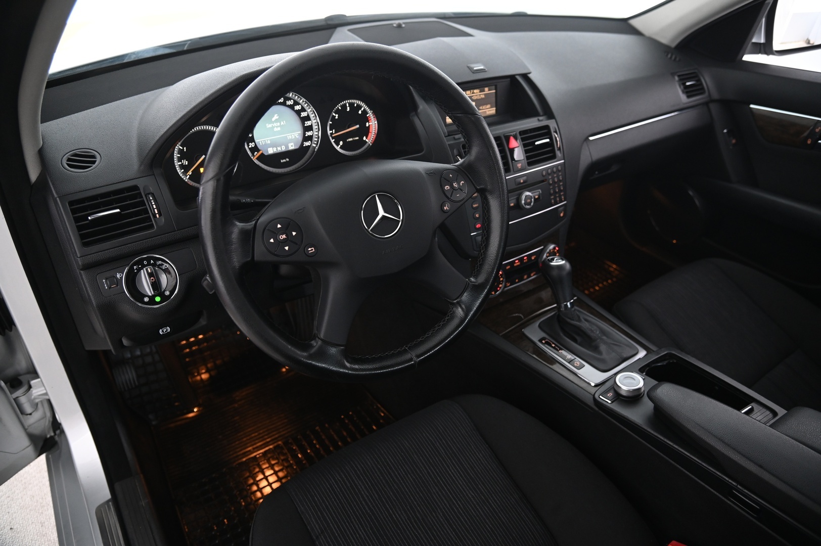 Mercedes-Benz C 2007 220 cdi A avantgarde - Vakkari | 2x vanteet&renkaat | Juuri Tullut | Siisti